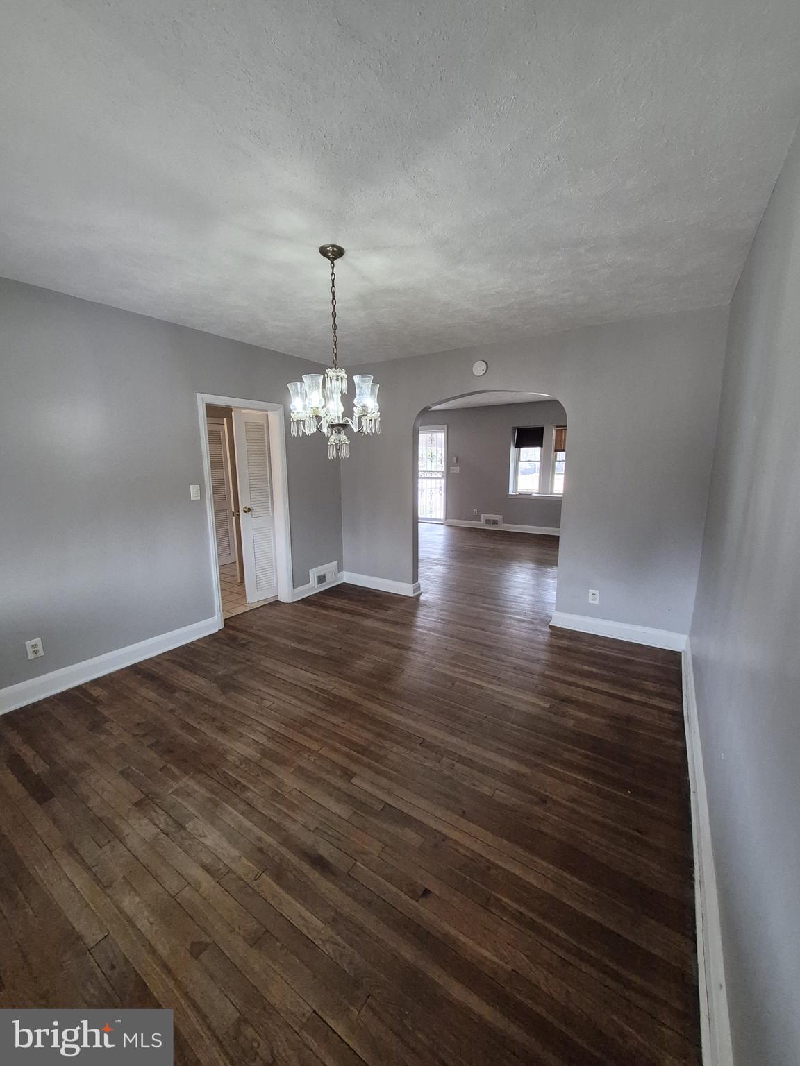 WEST HILLS - Residential