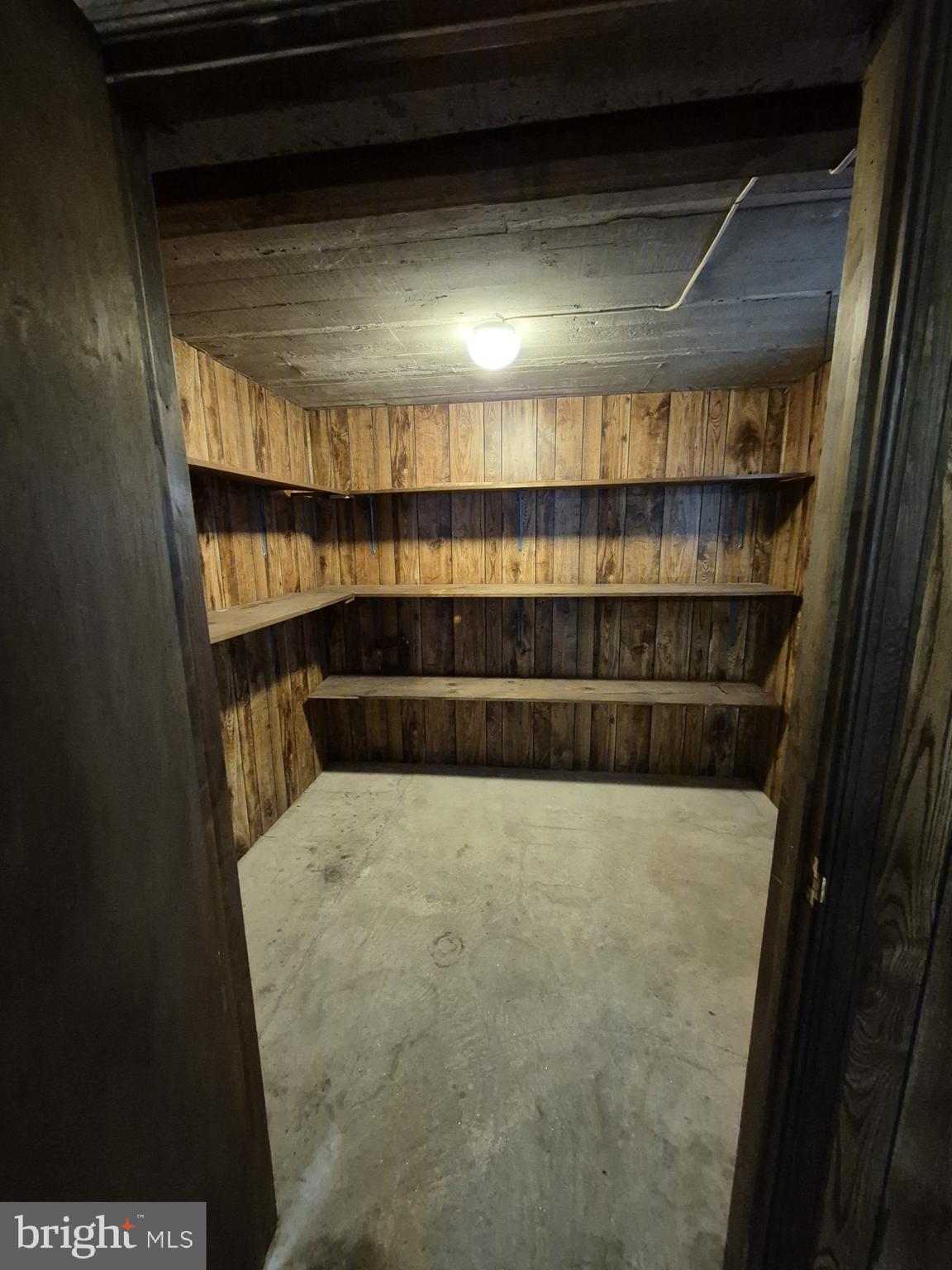 WEST HILLS - Residential