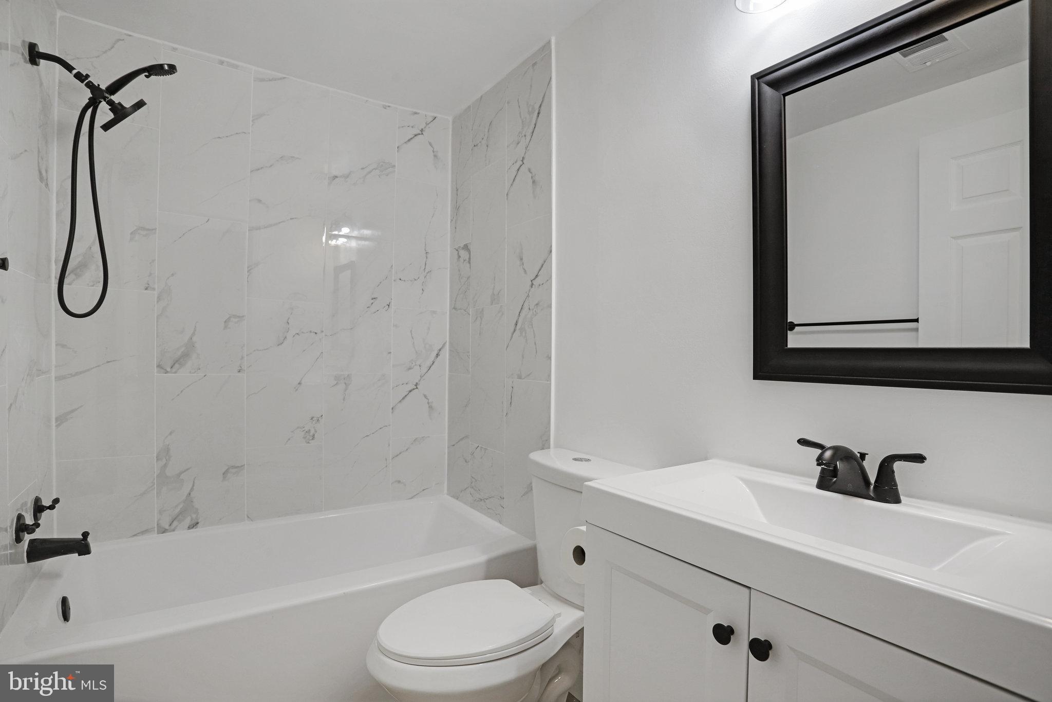 CHURCHILL TOWN SECTOR - Residential