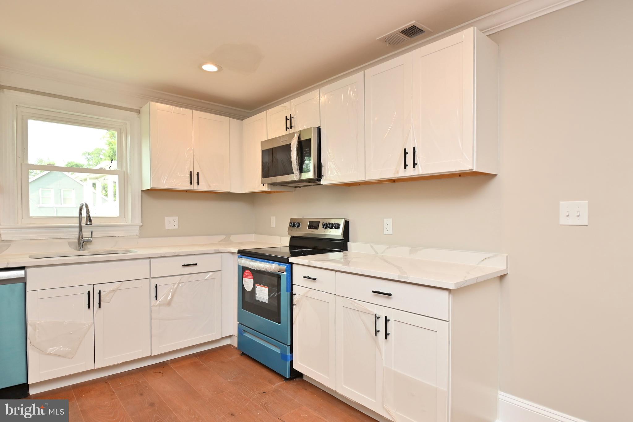 CATESBY HOWARD - Residential