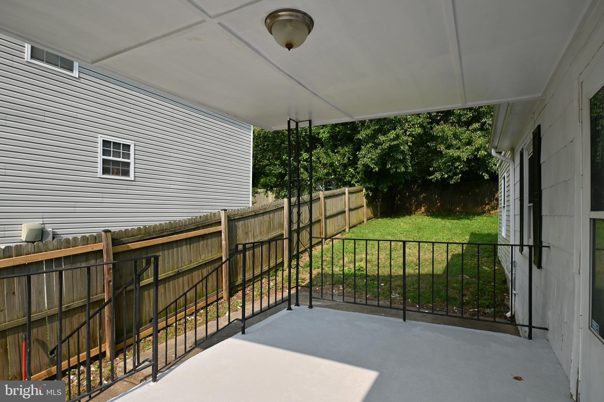 CATESBY HOWARD - Residential