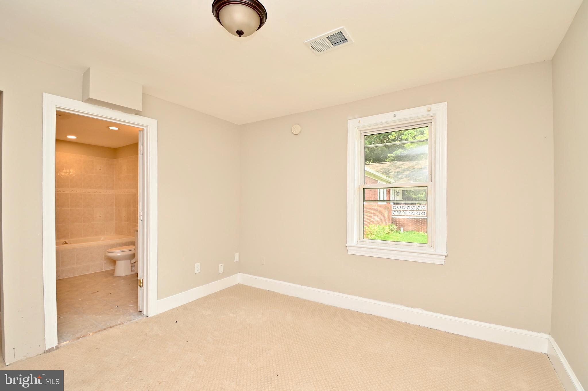 CATESBY HOWARD - Residential