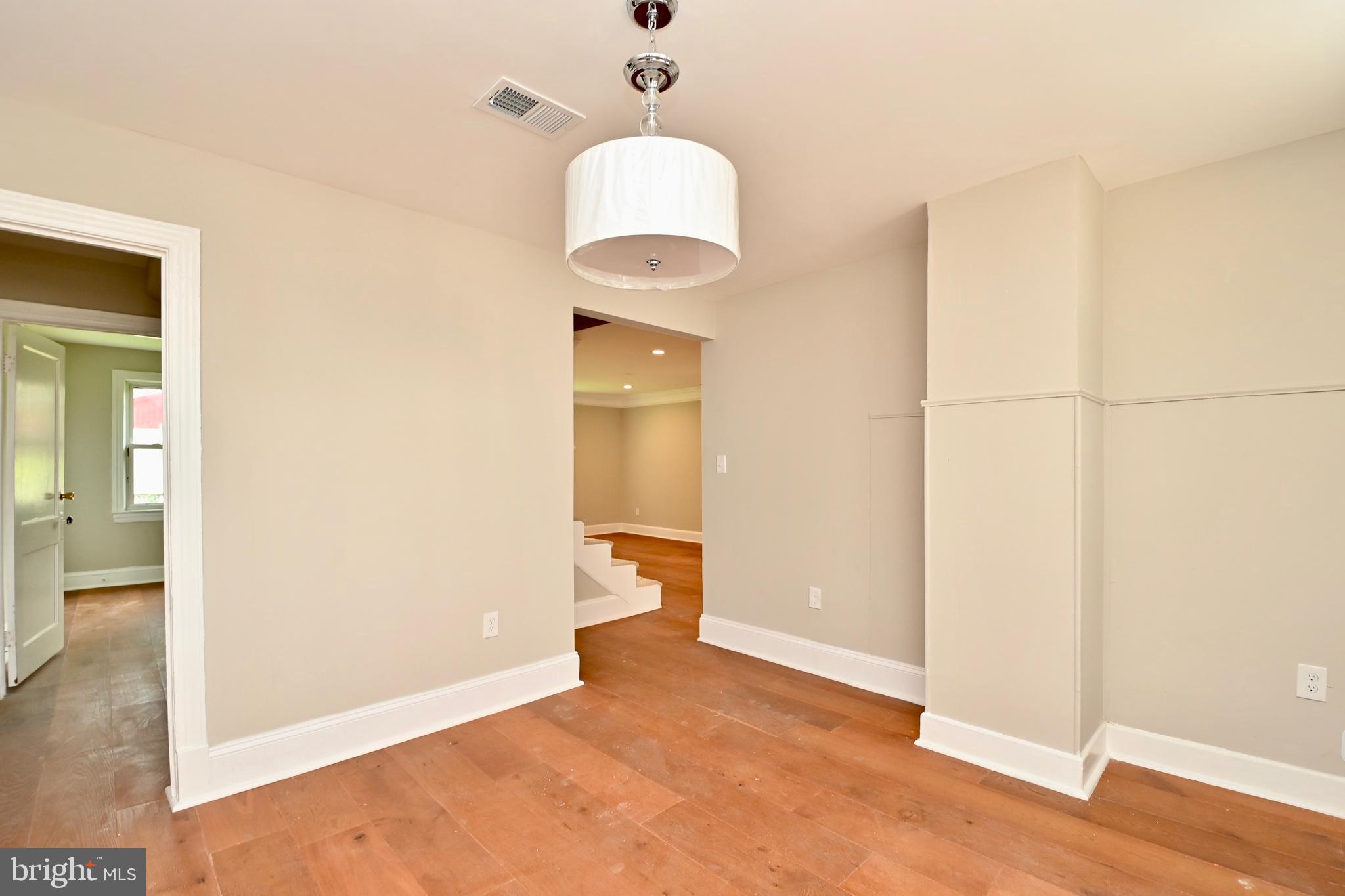 CATESBY HOWARD - Residential