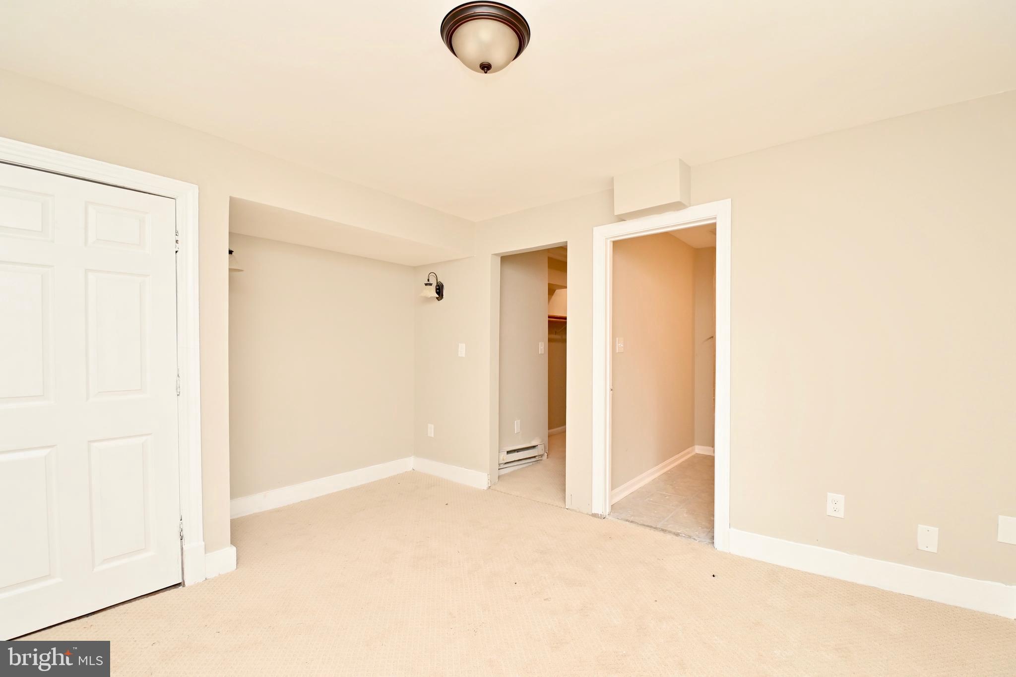 CATESBY HOWARD - Residential