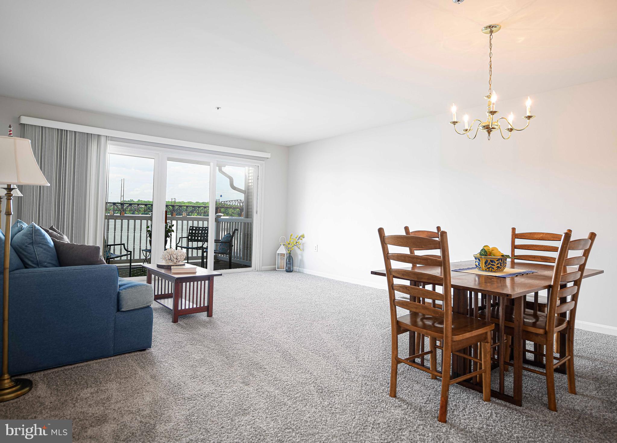 SENECA POINTE - Residential