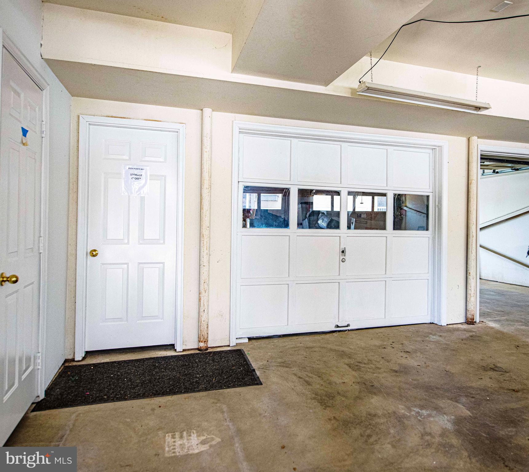 SENECA POINTE - Residential