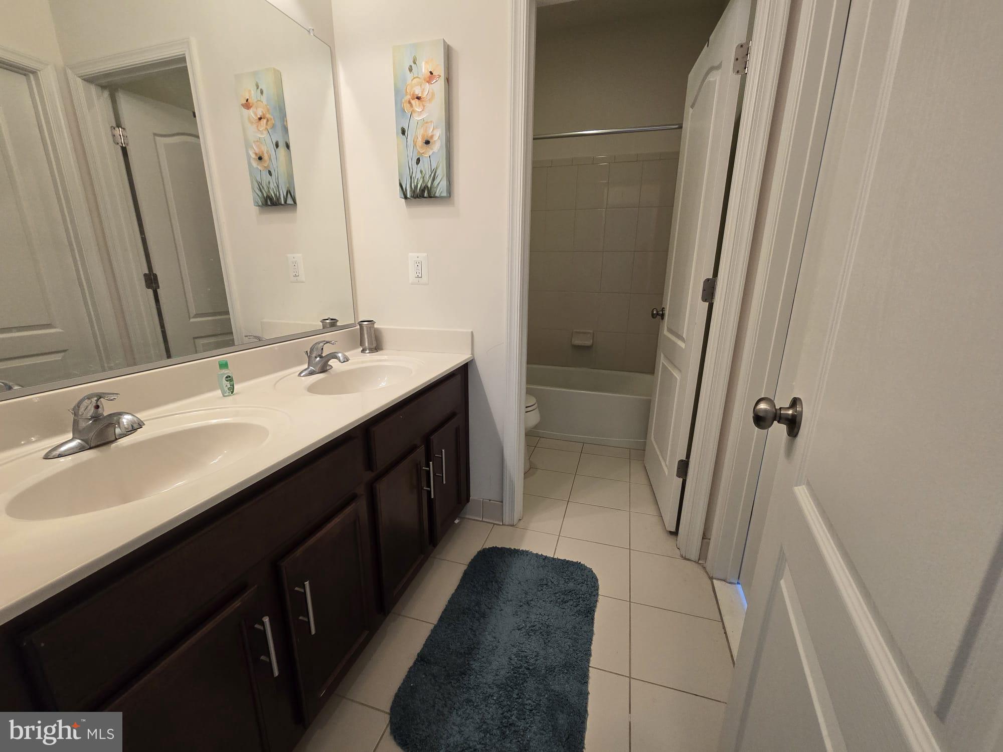 BRAMBLETON LANDBAY 3 - Residential Lease