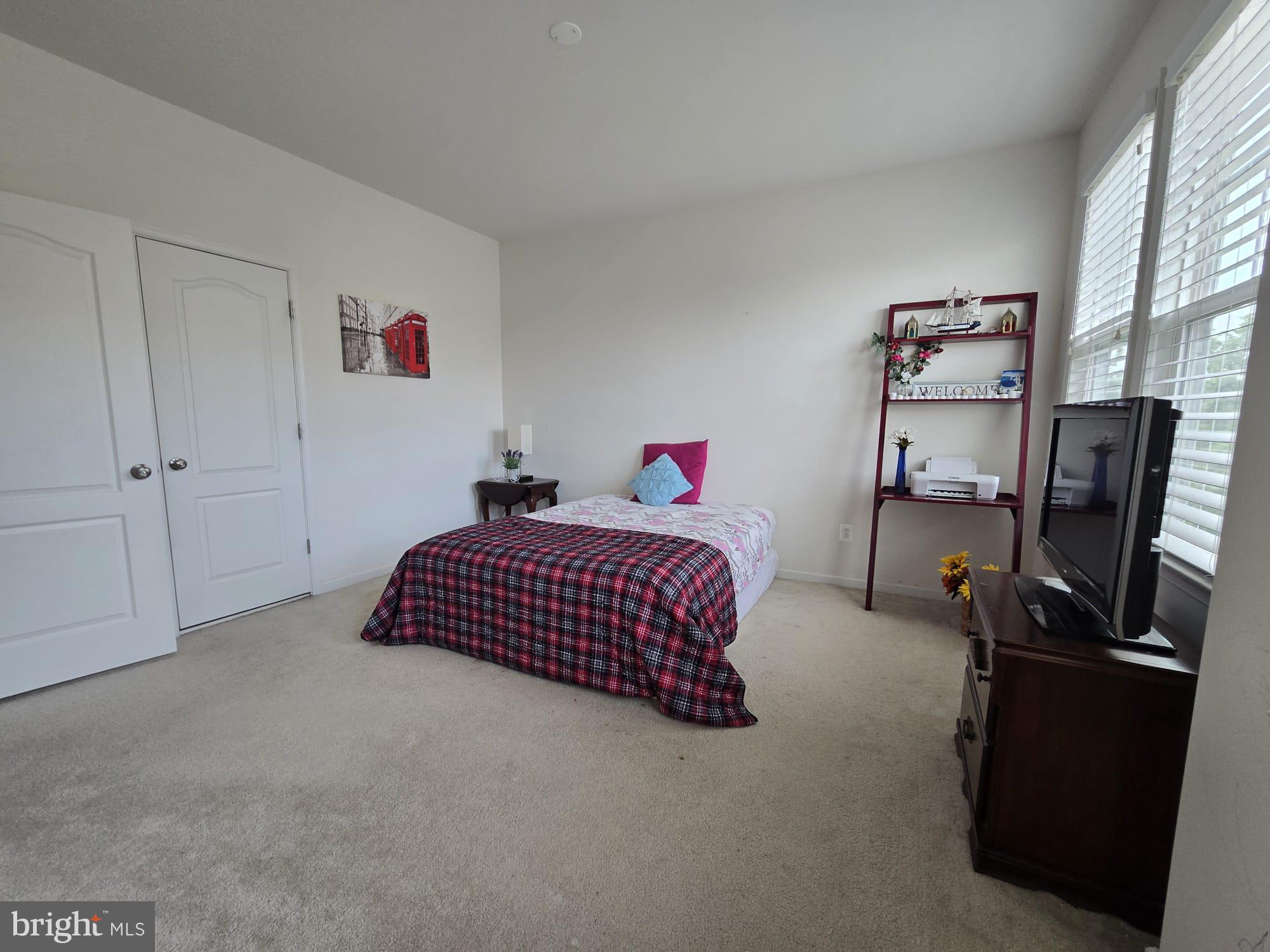 BRAMBLETON LANDBAY 3 - Residential Lease