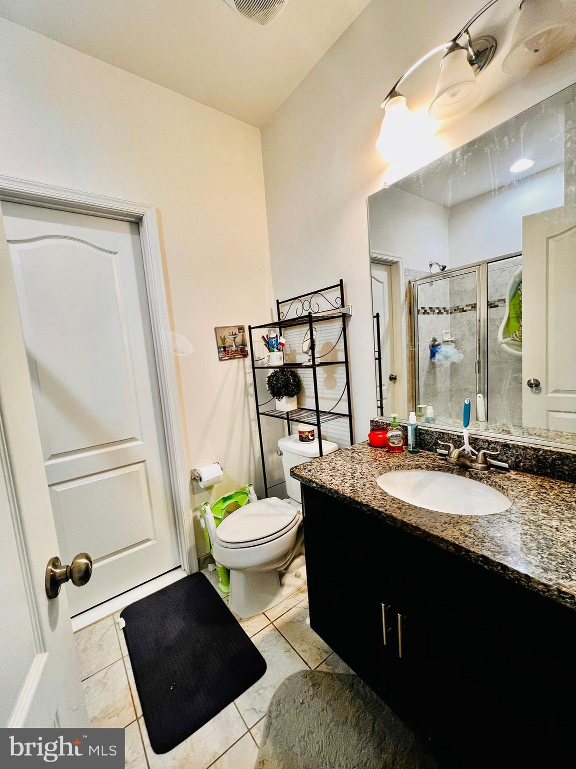 BRAMBLETON LANDBAY 3 - Residential Lease