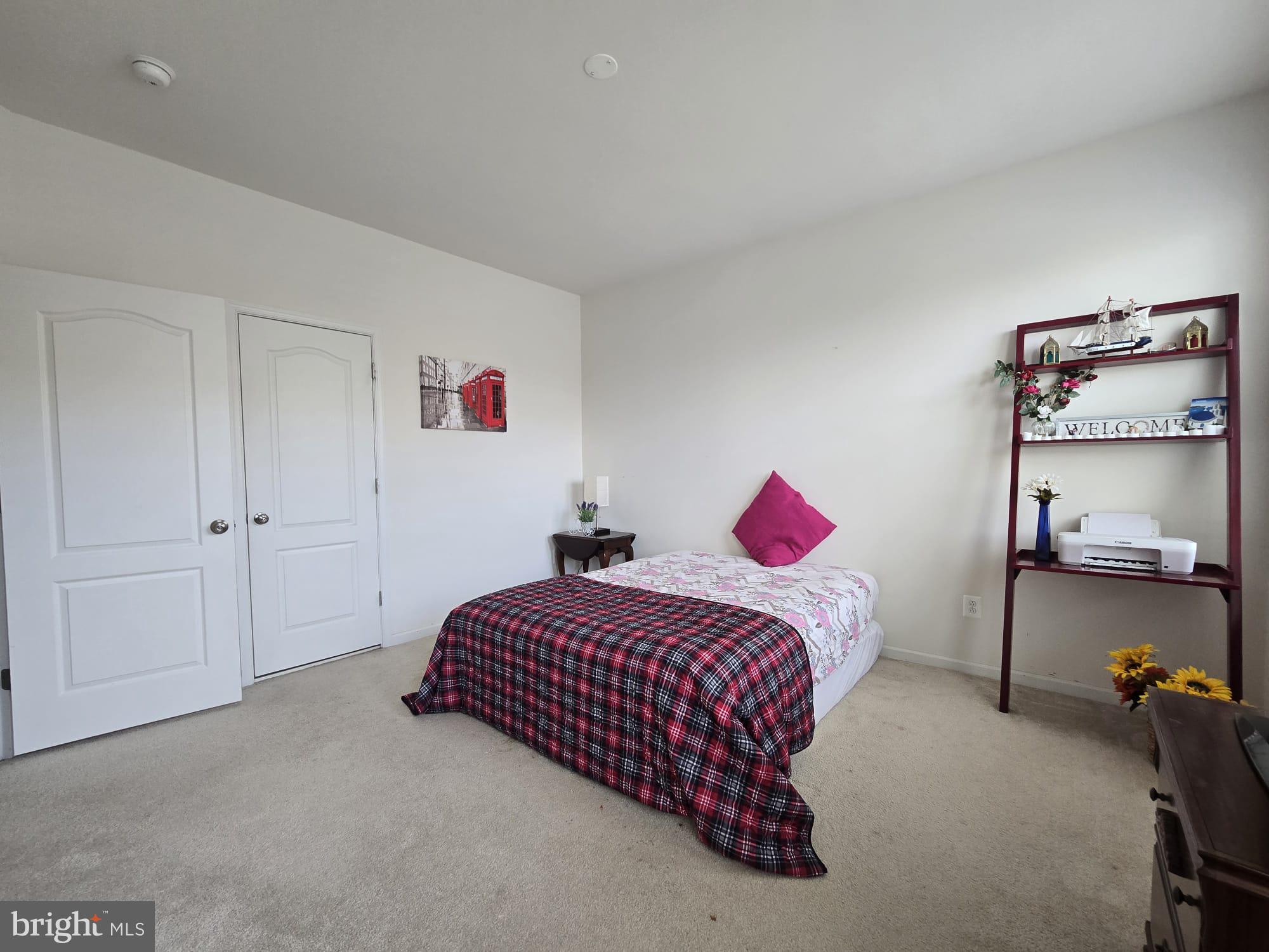 BRAMBLETON LANDBAY 3 - Residential Lease