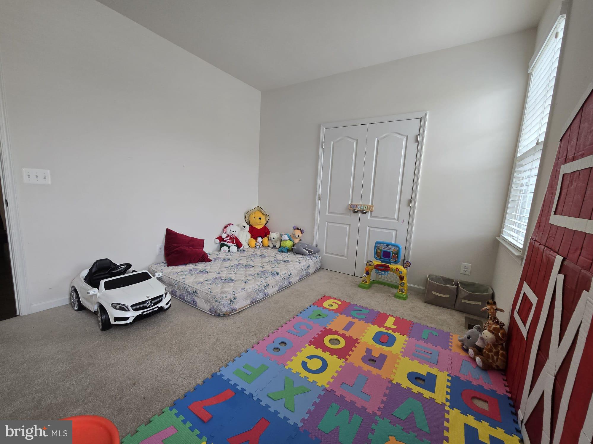 BRAMBLETON LANDBAY 3 - Residential Lease