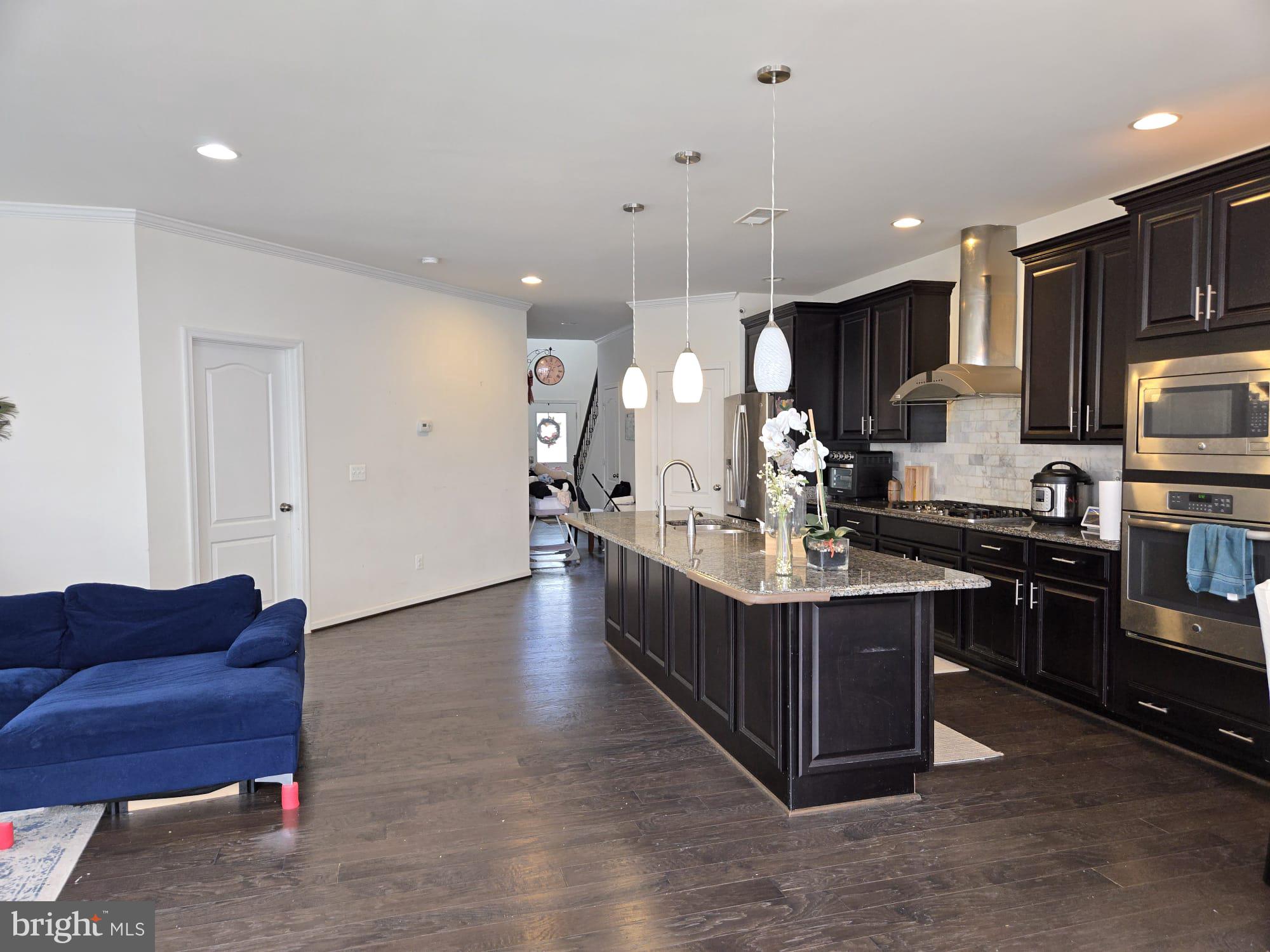 BRAMBLETON LANDBAY 3 - Residential Lease