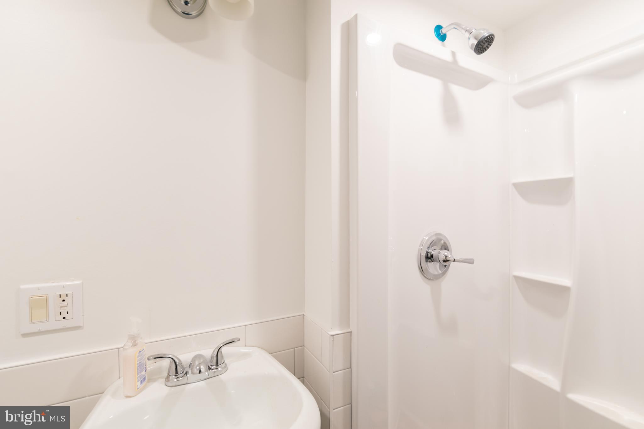 EAST PASSYUNK CROSSING - Residential Lease