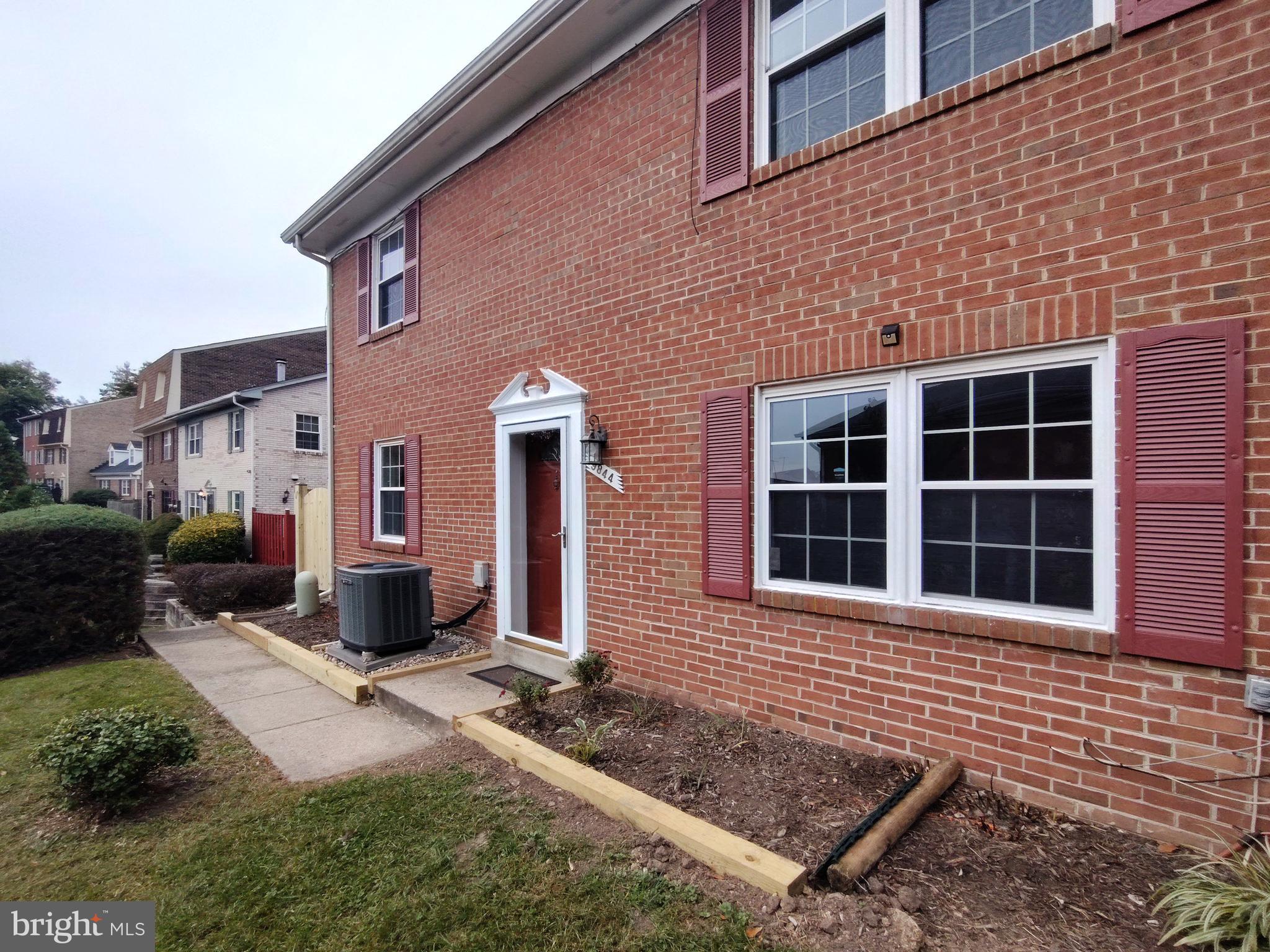 THE HIGHLANDS - Residential Lease