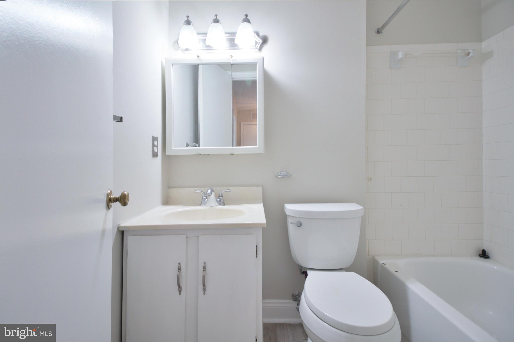 THE HIGHLANDS - Residential Lease