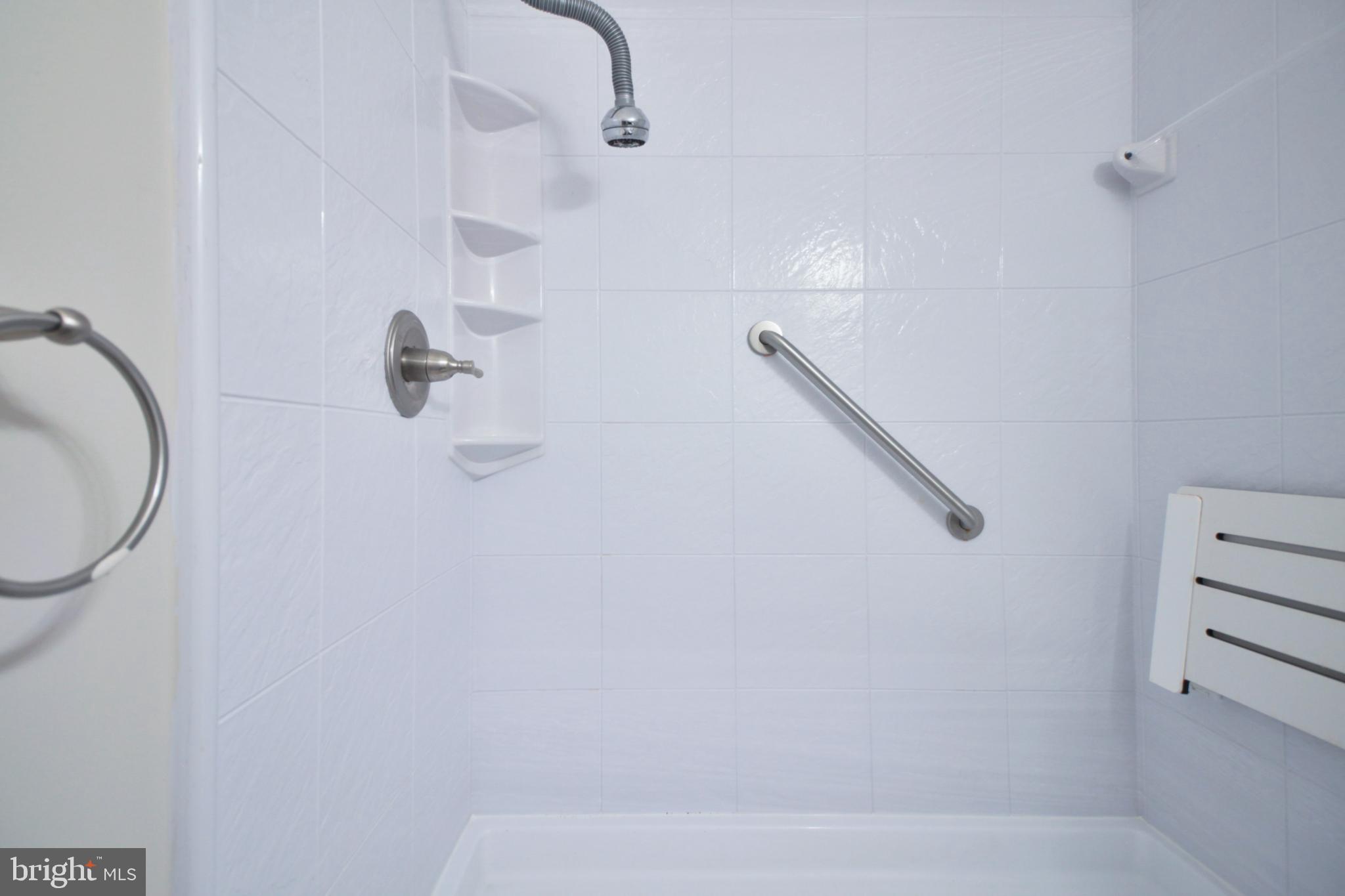 THE HIGHLANDS - Residential Lease