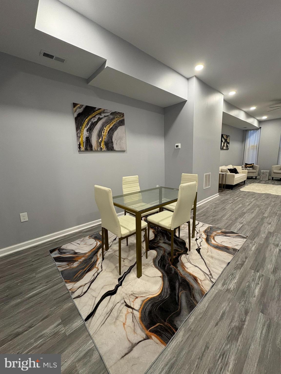 MIDDLE EAST - Residential