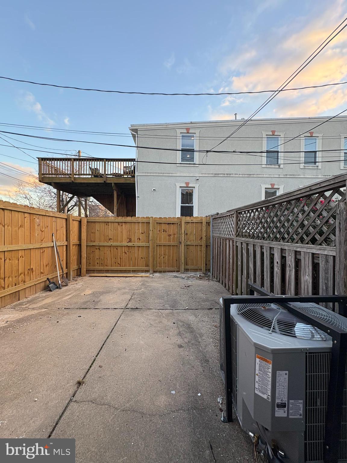 MIDDLE EAST - Residential