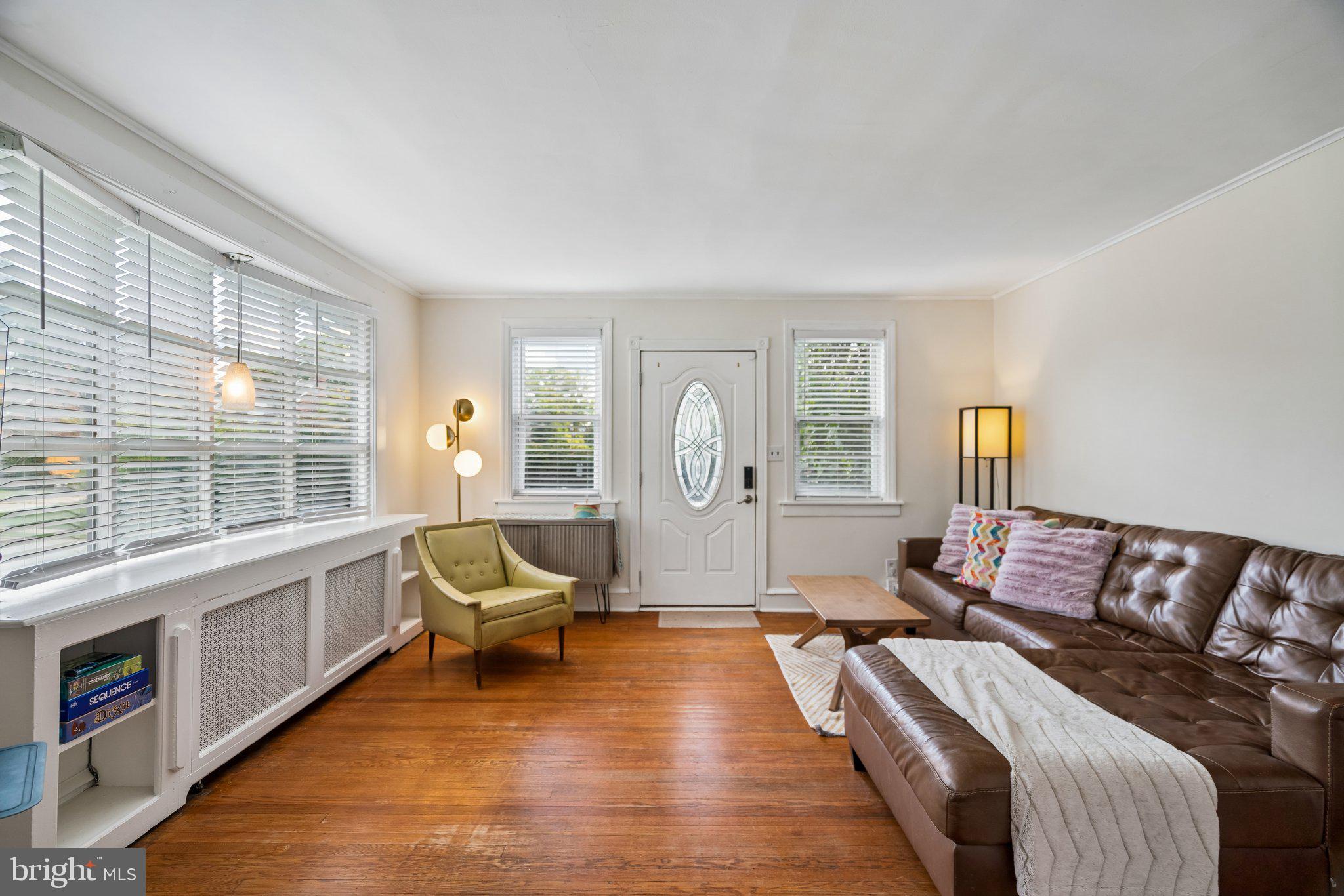 251 W ESSEX AVENUE