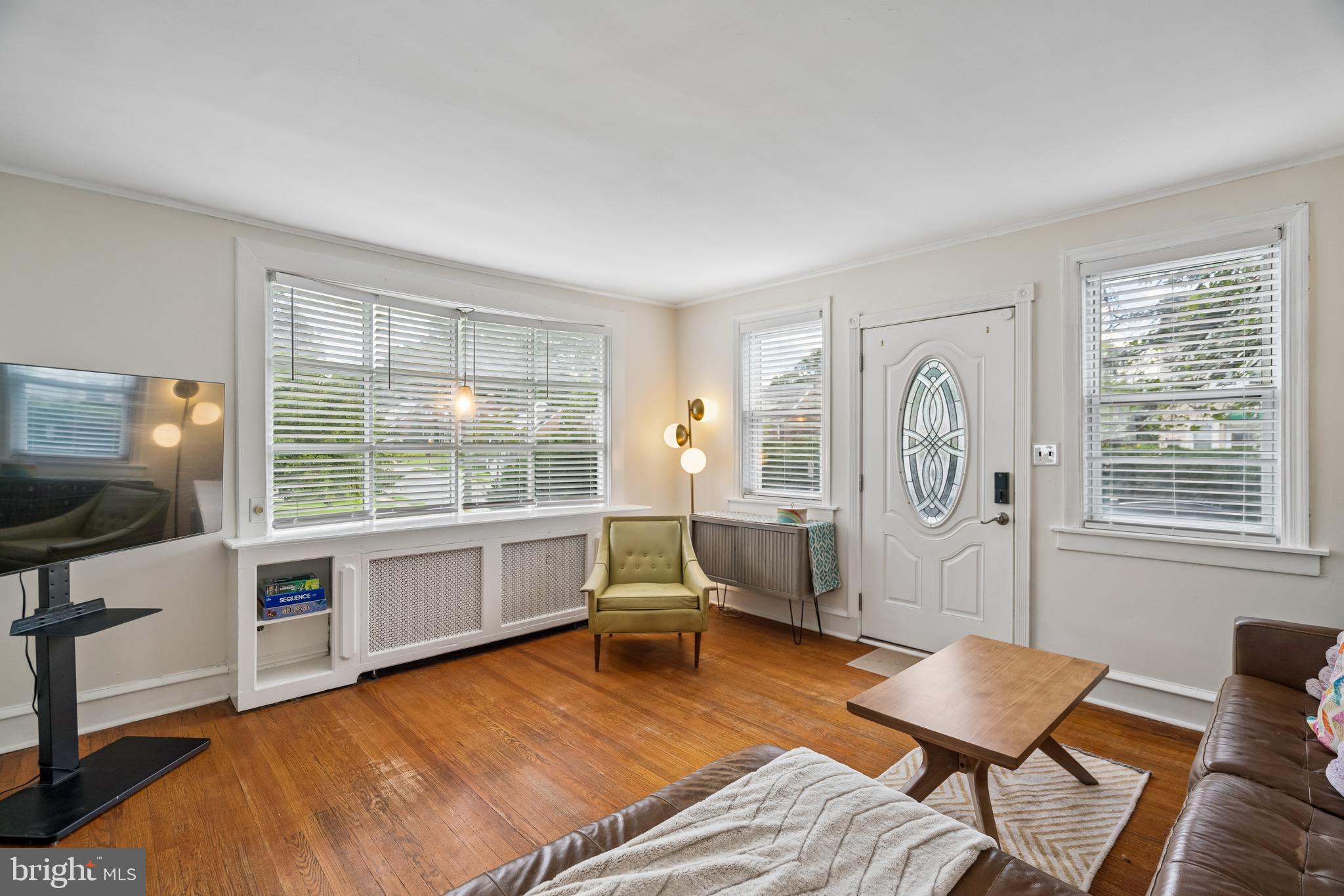 251 W ESSEX AVENUE