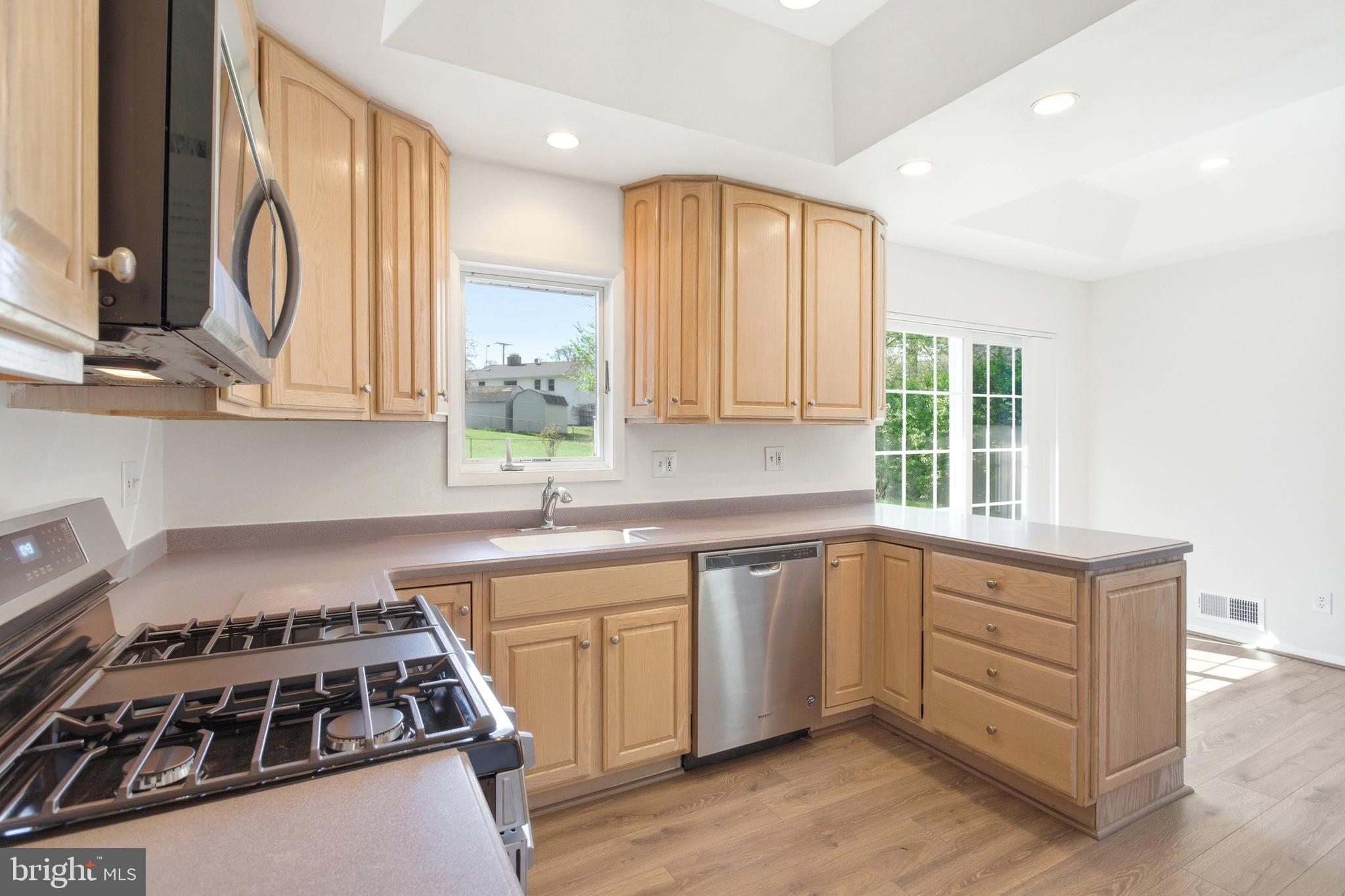 NORTH SPRINGFIELD - Residential