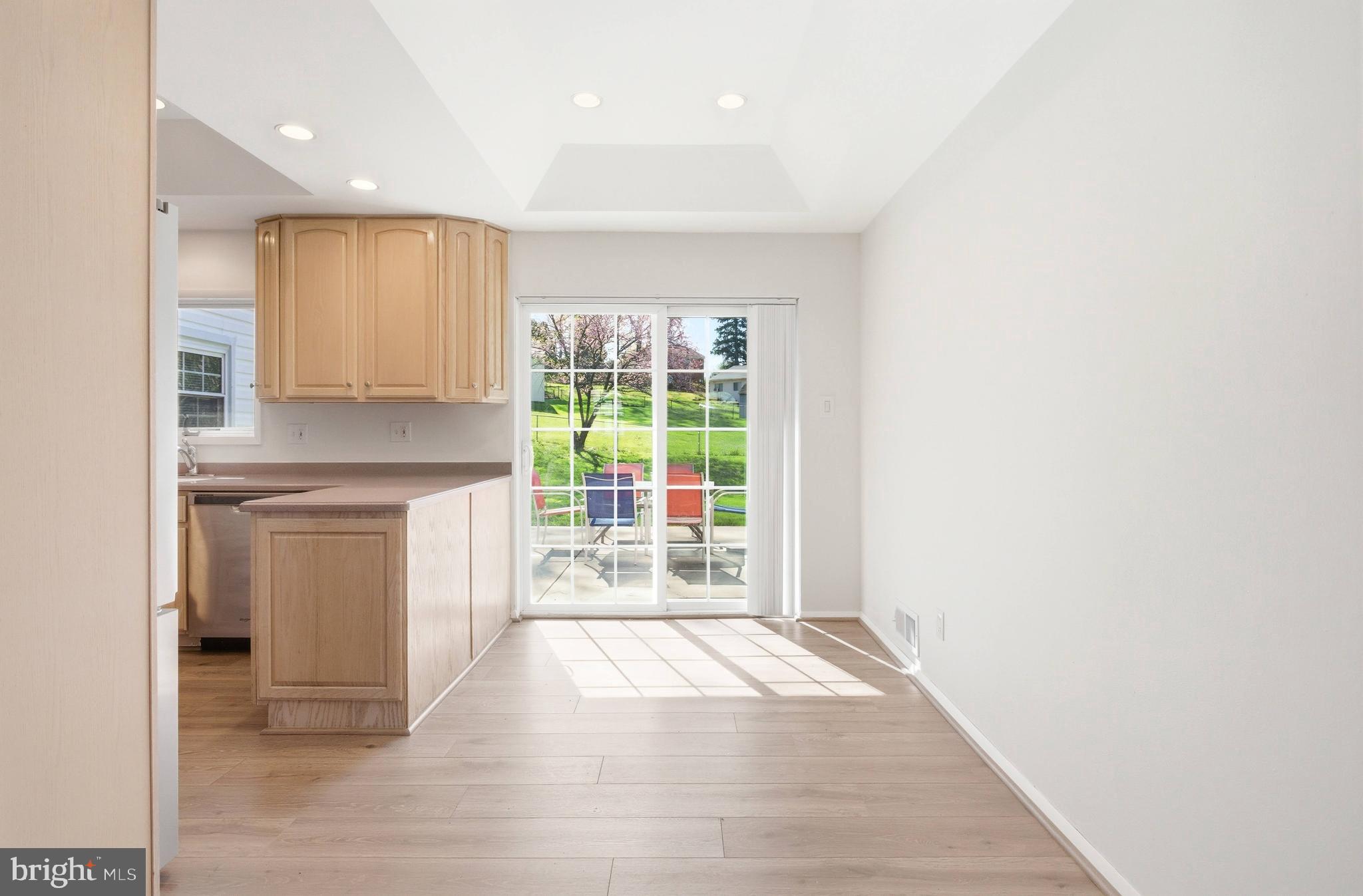 NORTH SPRINGFIELD - Residential