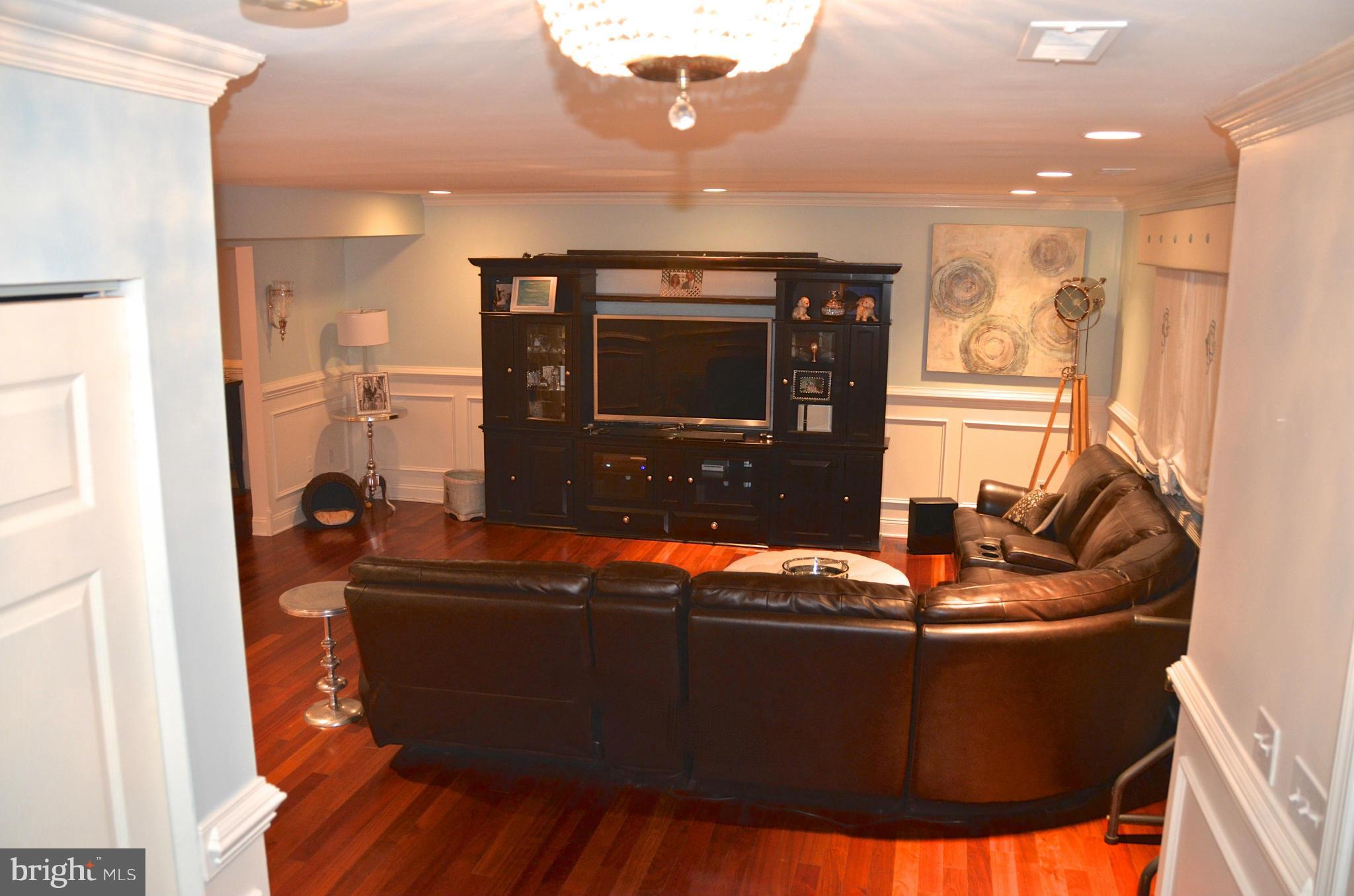 AVALON SHORES - Residential