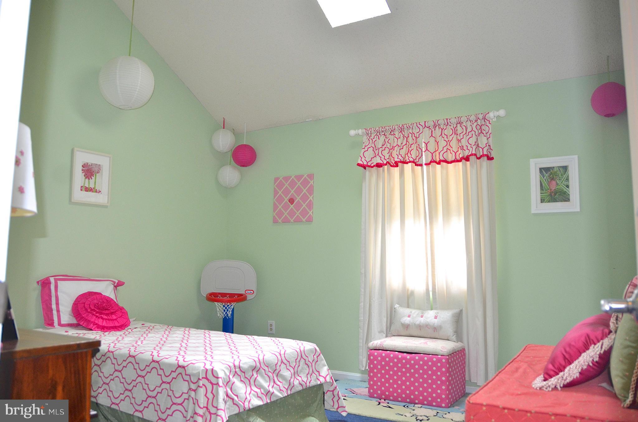 AVALON SHORES - Residential