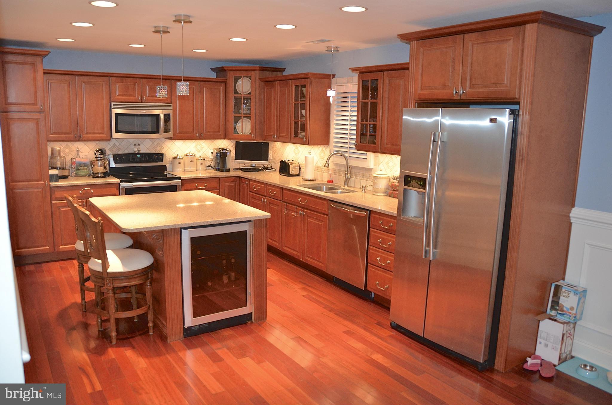 AVALON SHORES - Residential