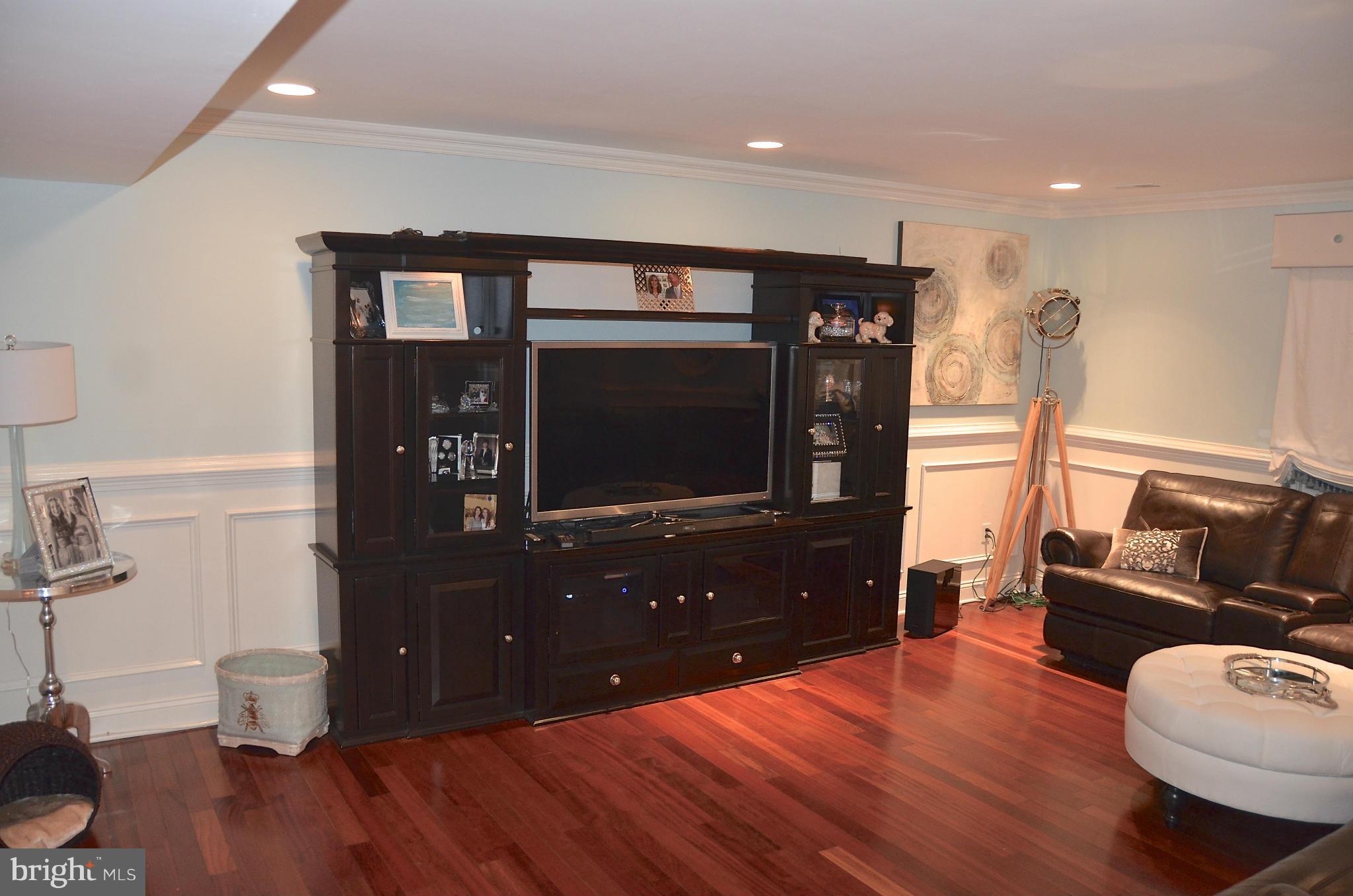 AVALON SHORES - Residential