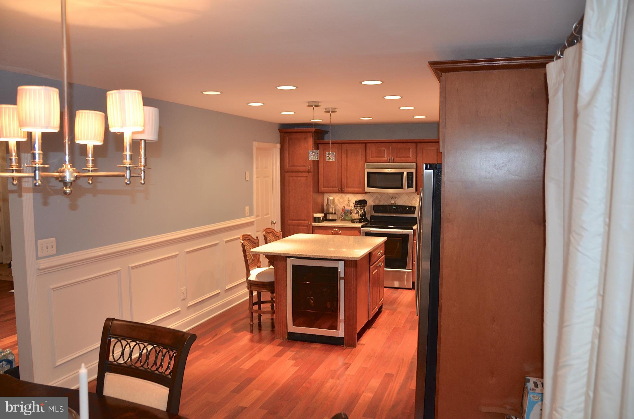 AVALON SHORES - Residential