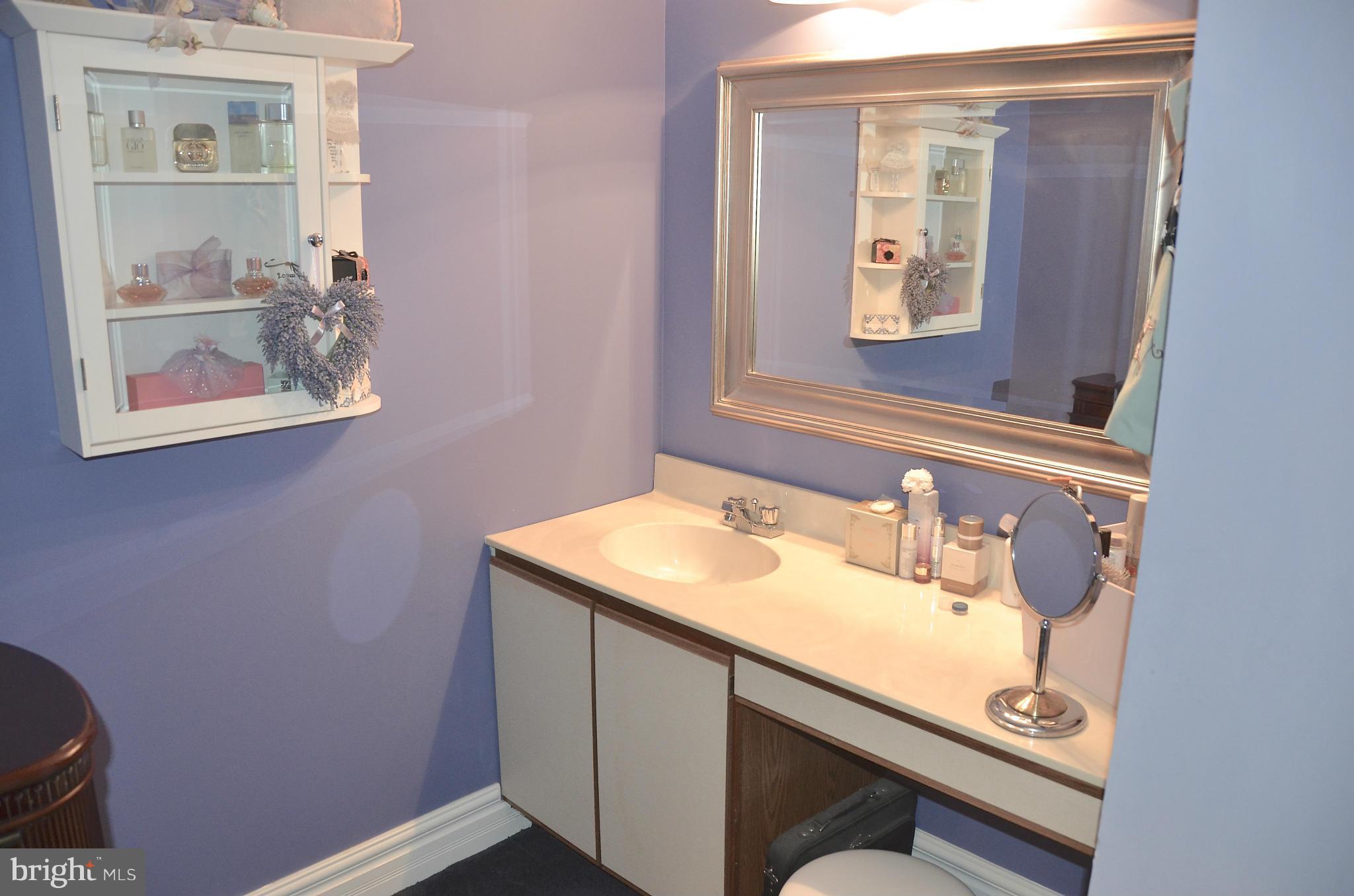 AVALON SHORES - Residential