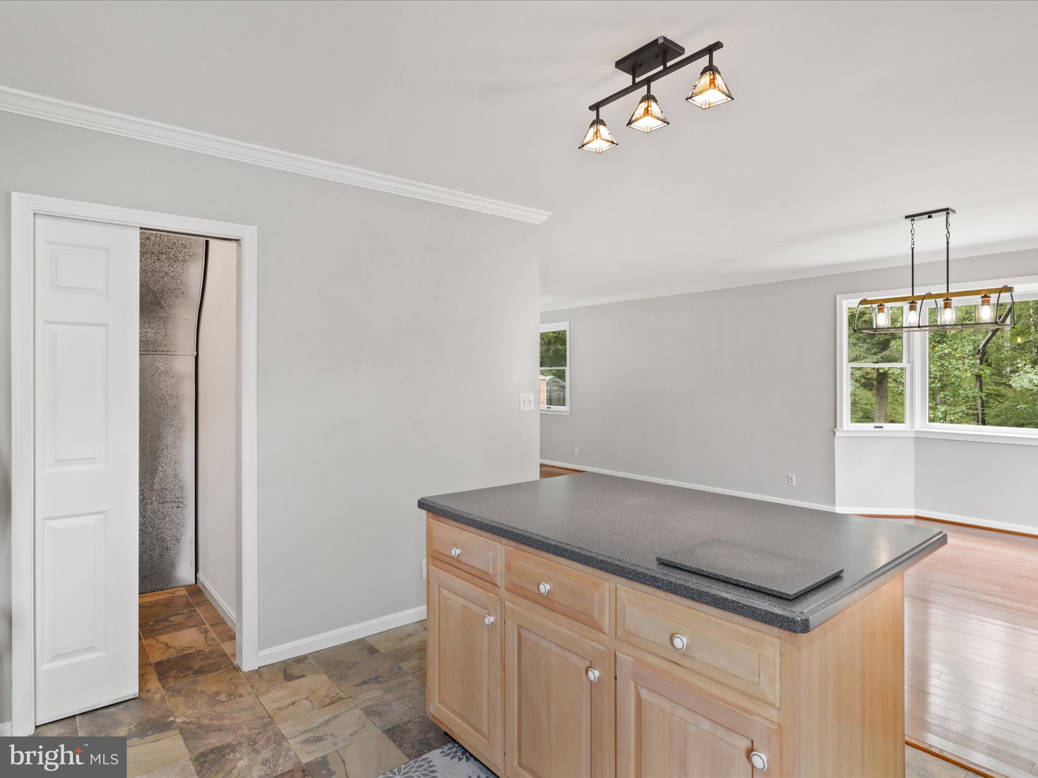 HOLLINDALE - Residential