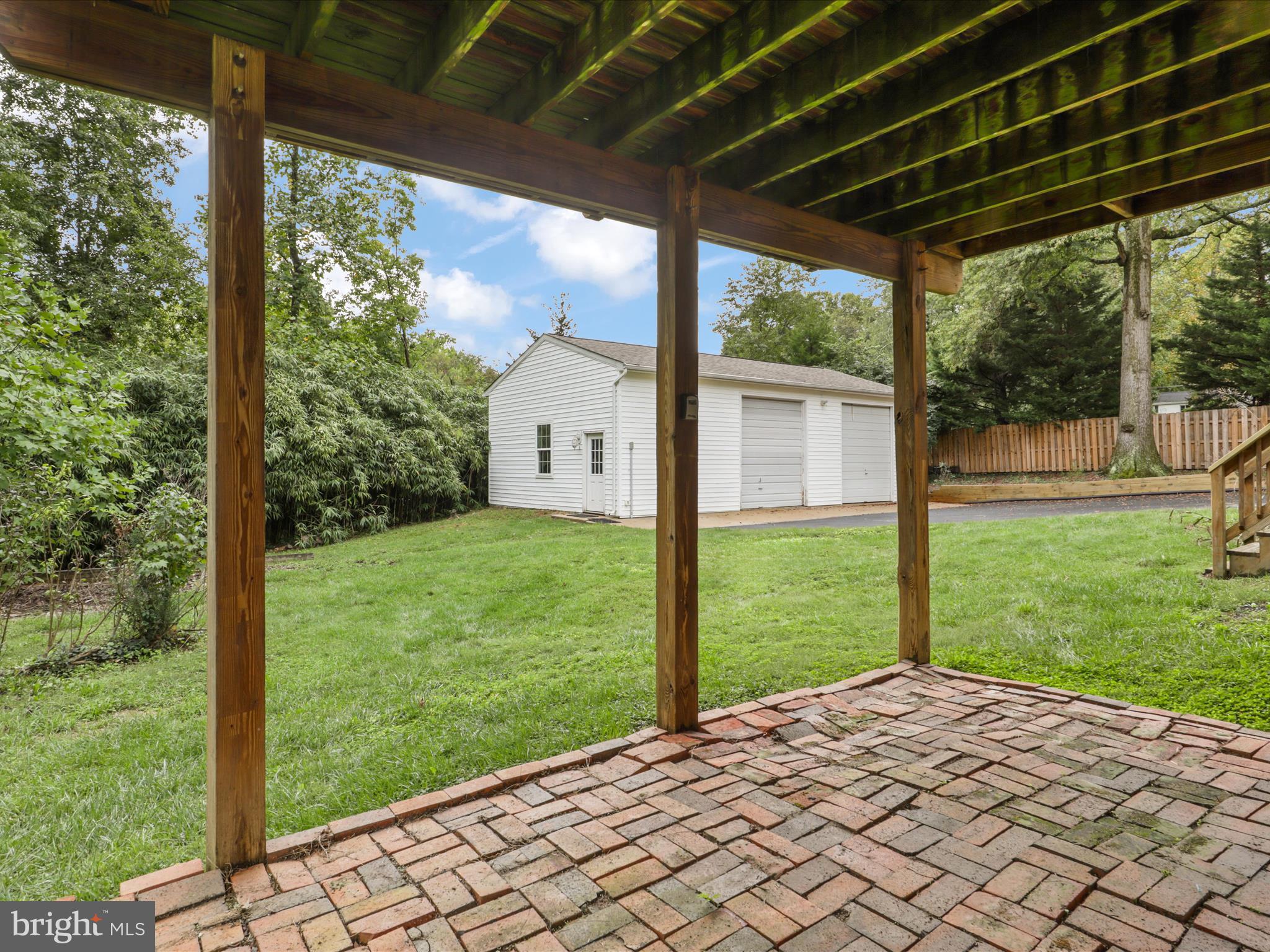 HOLLINDALE - Residential