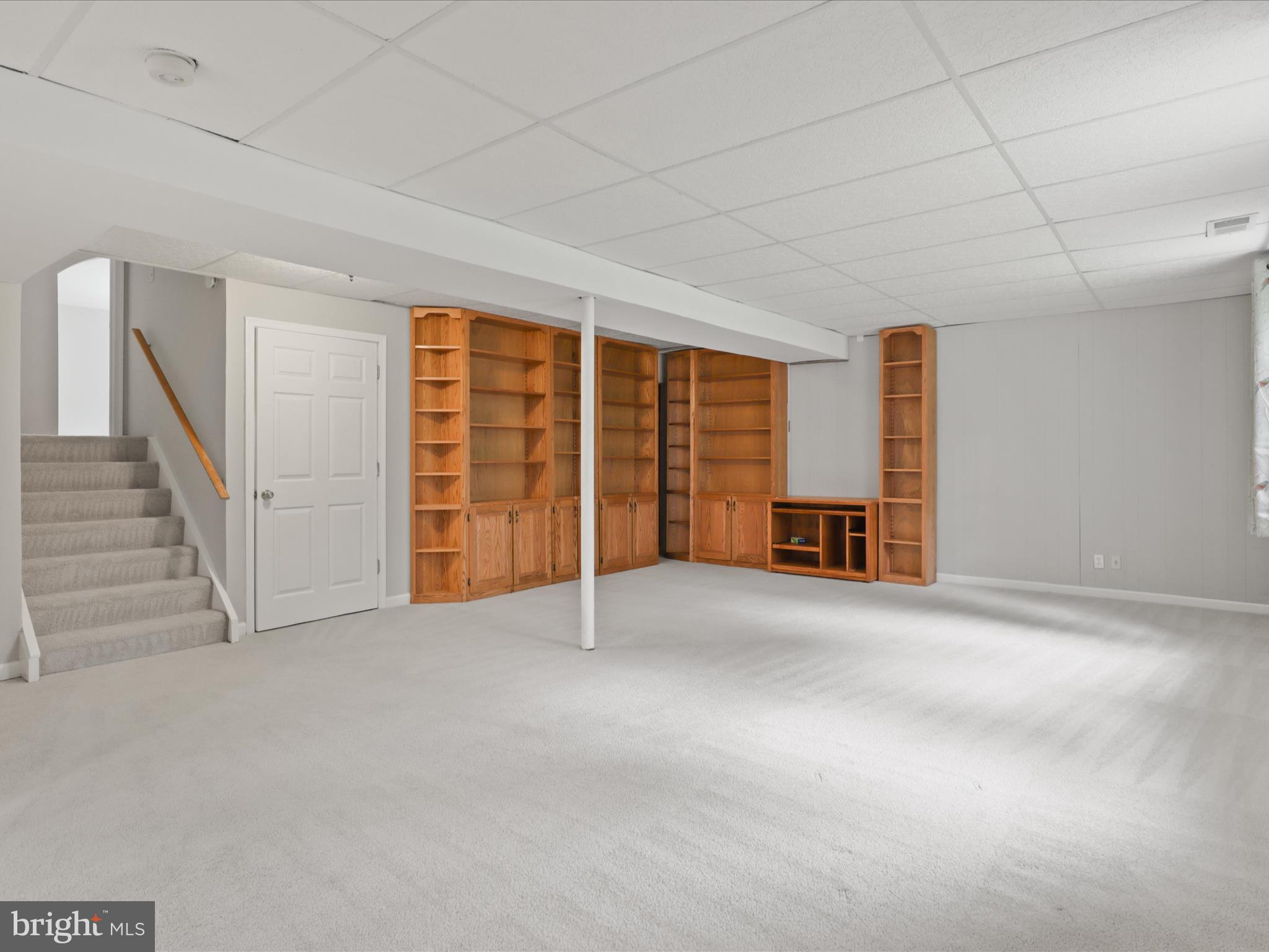 HOLLINDALE - Residential