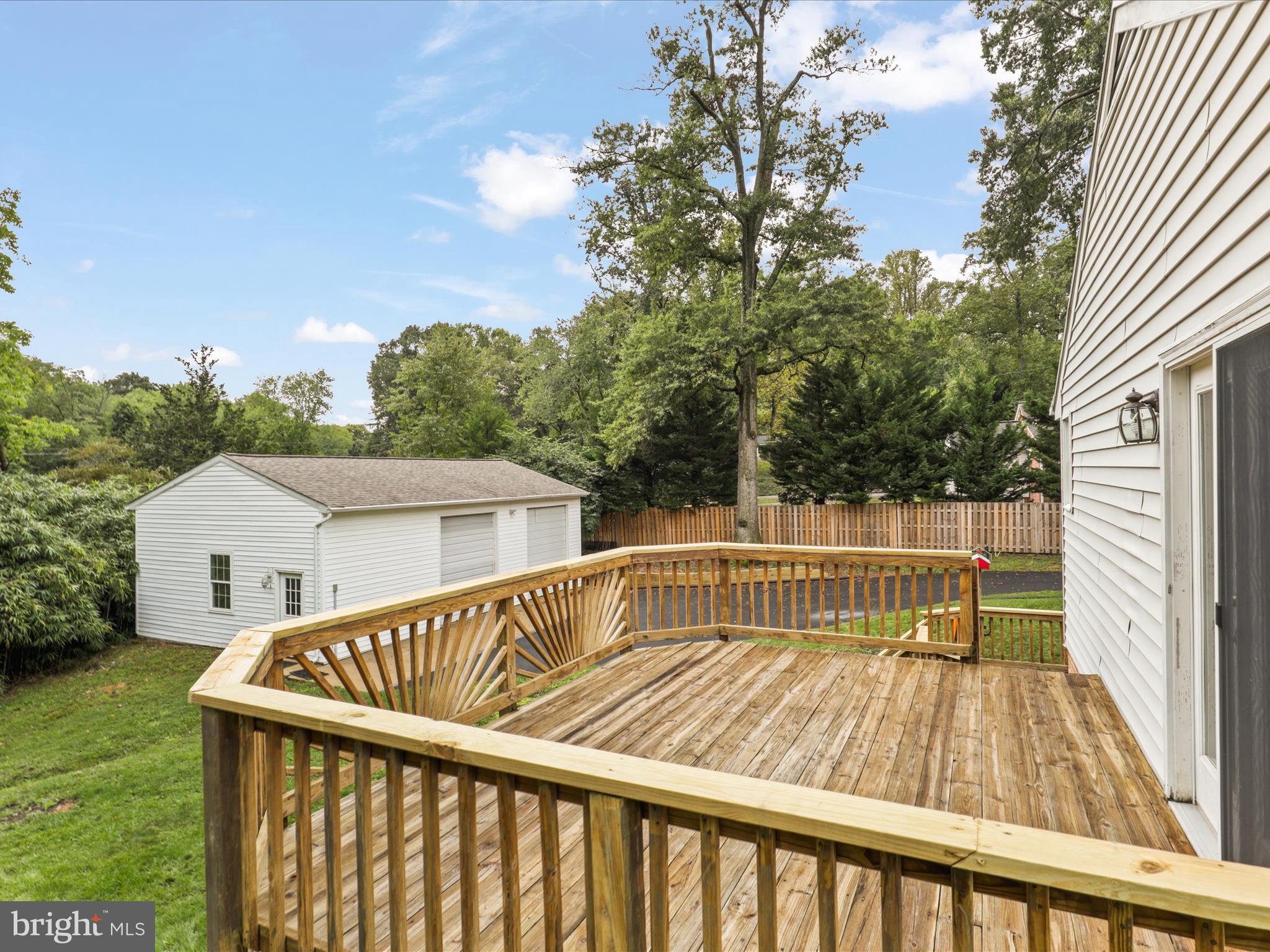 HOLLINDALE - Residential