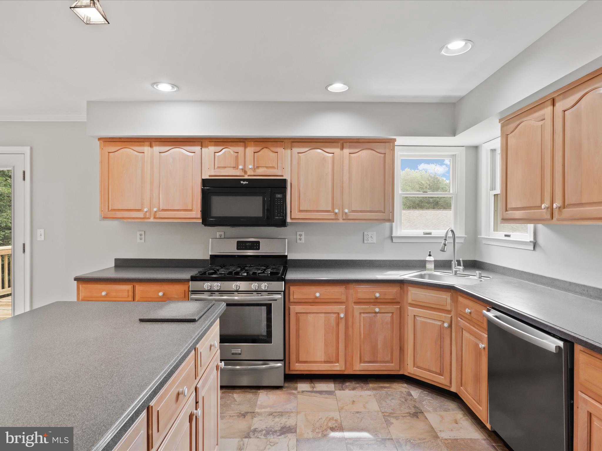 HOLLINDALE - Residential