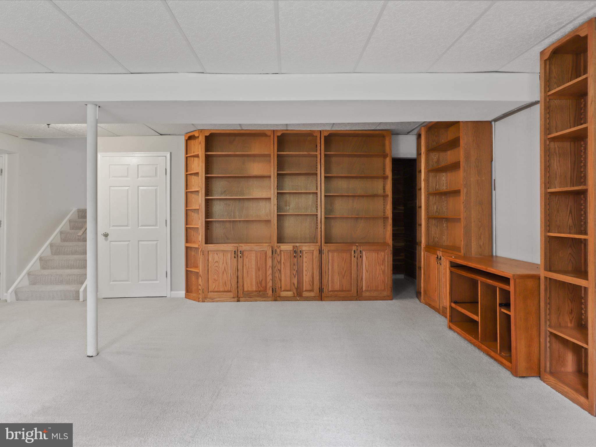 HOLLINDALE - Residential