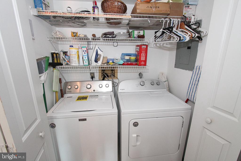 MONTGOMERY BROOKE - Residential Lease