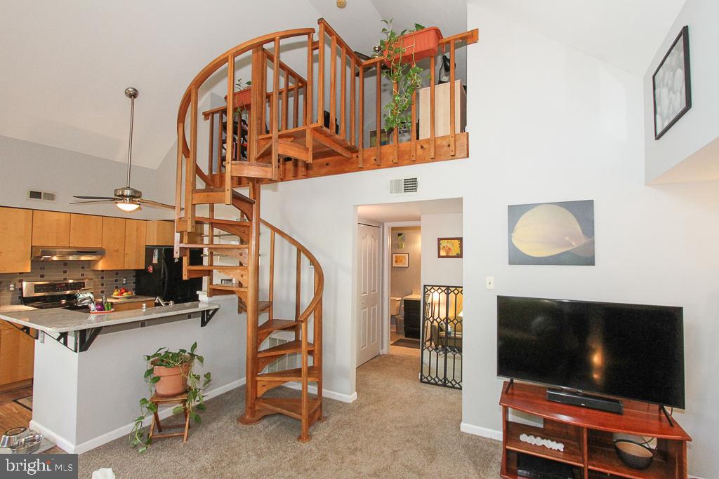 MONTGOMERY BROOKE - Residential Lease