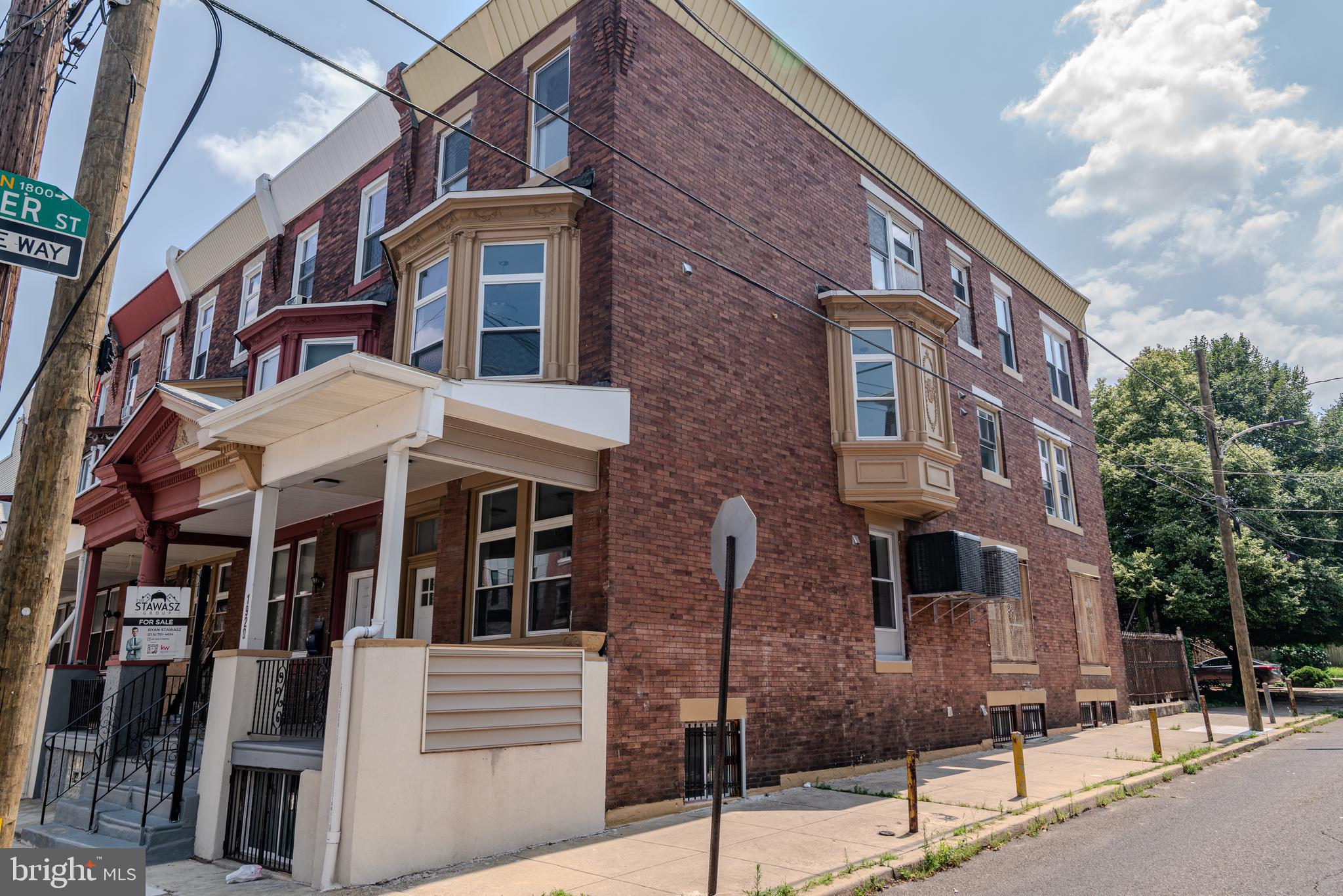 1920 W BERKS STREET