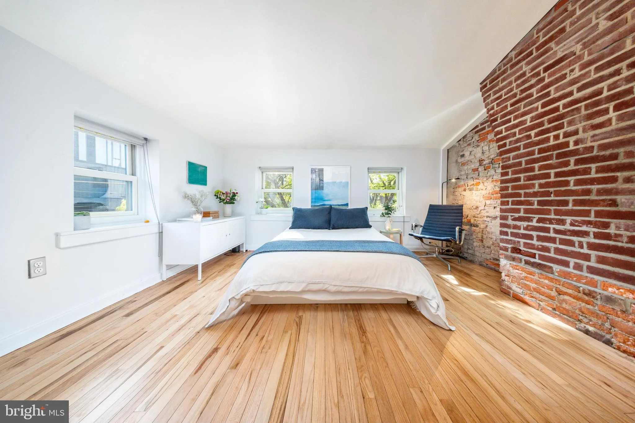 Philadelphia, Pennsylvania 19123, United States, 2 Bedrooms Bedrooms, ,1 BathroomBathrooms,Residential,Active,123211