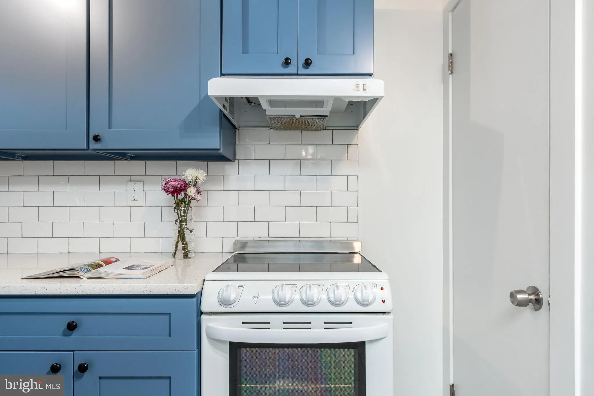 Philadelphia, Pennsylvania 19123, United States, 2 Bedrooms Bedrooms, ,1 BathroomBathrooms,Residential,Active,123211