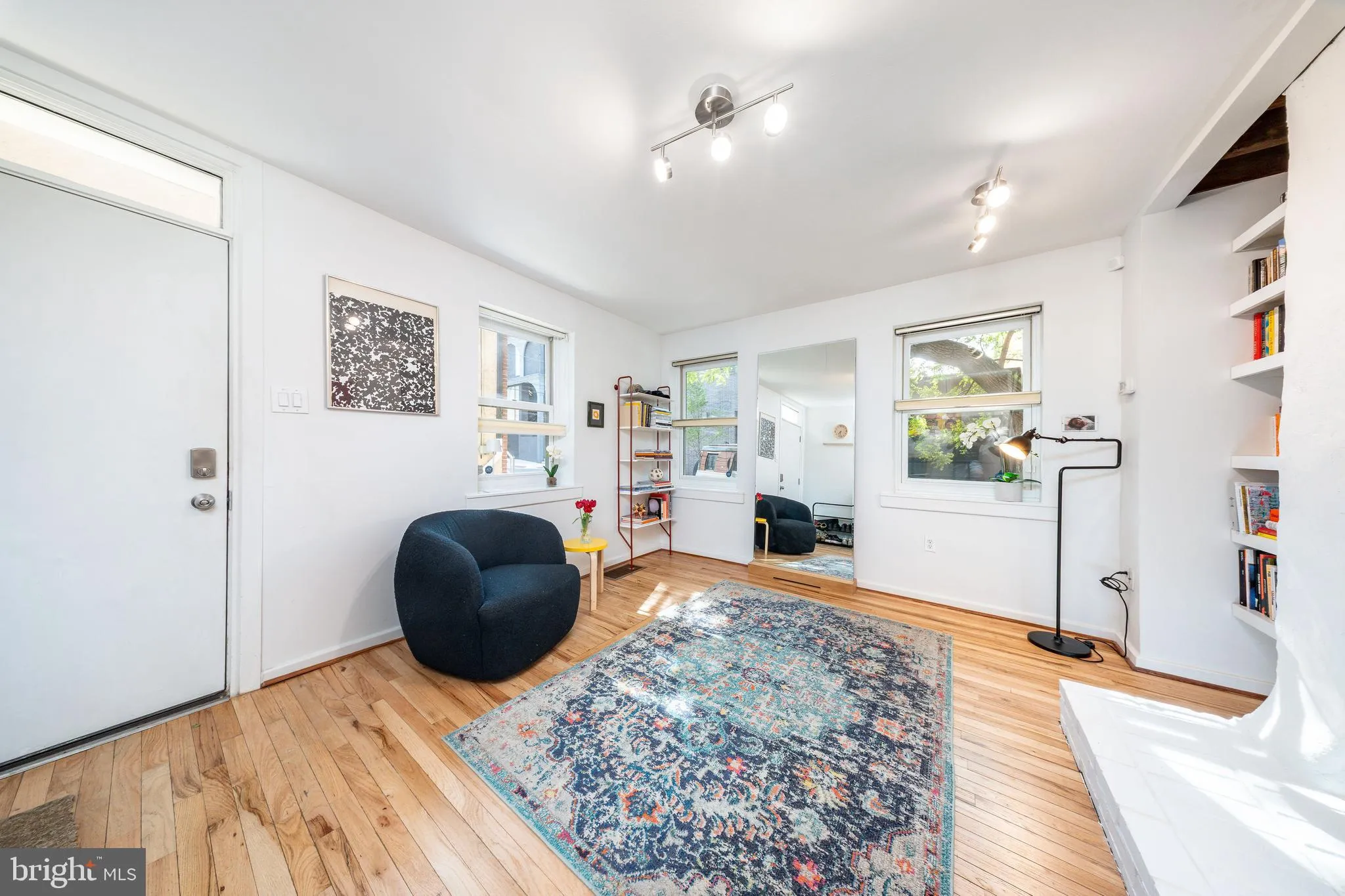 Philadelphia, Pennsylvania 19123, United States, 2 Bedrooms Bedrooms, ,1 BathroomBathrooms,Residential,Active,123211