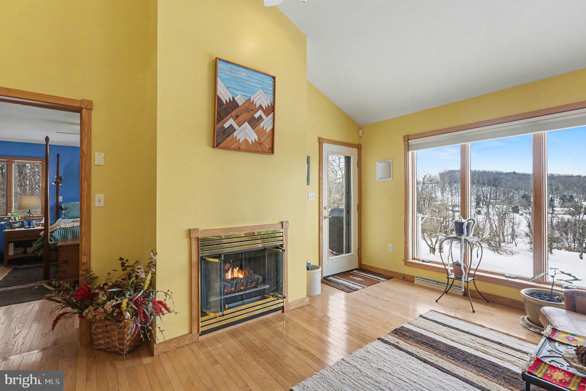 1481 S MOUNTAIN ROAD