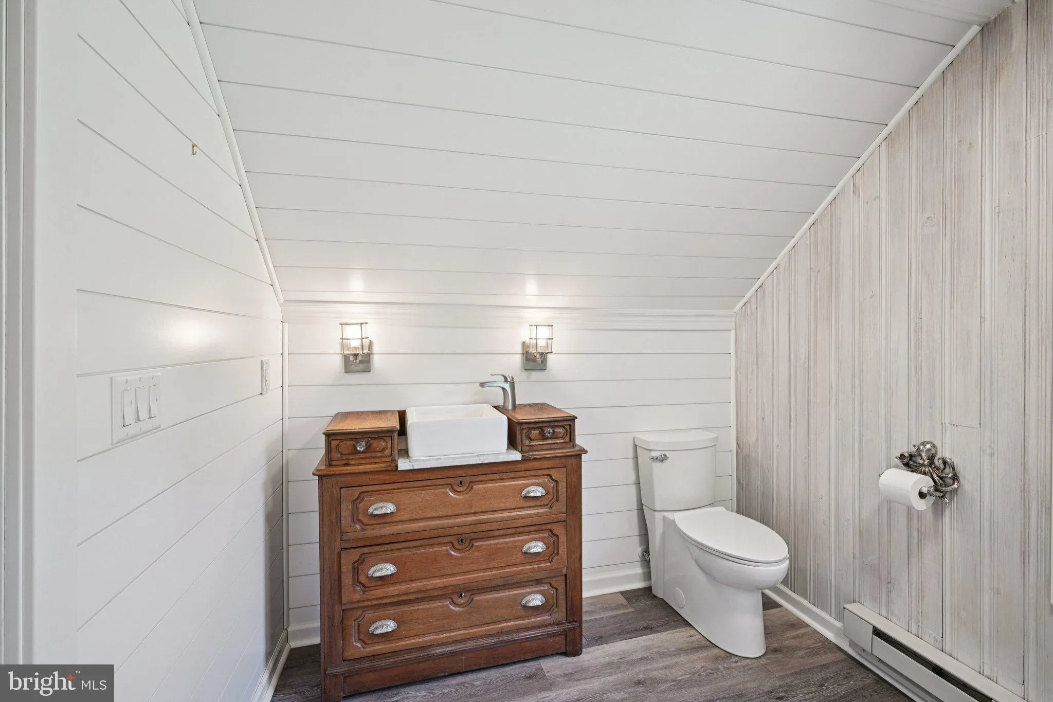 Bethlehem, Pennsylvania 18015, United States, 2 Bedrooms Bedrooms, ,3 BathroomsBathrooms,Residential,Pending,193565