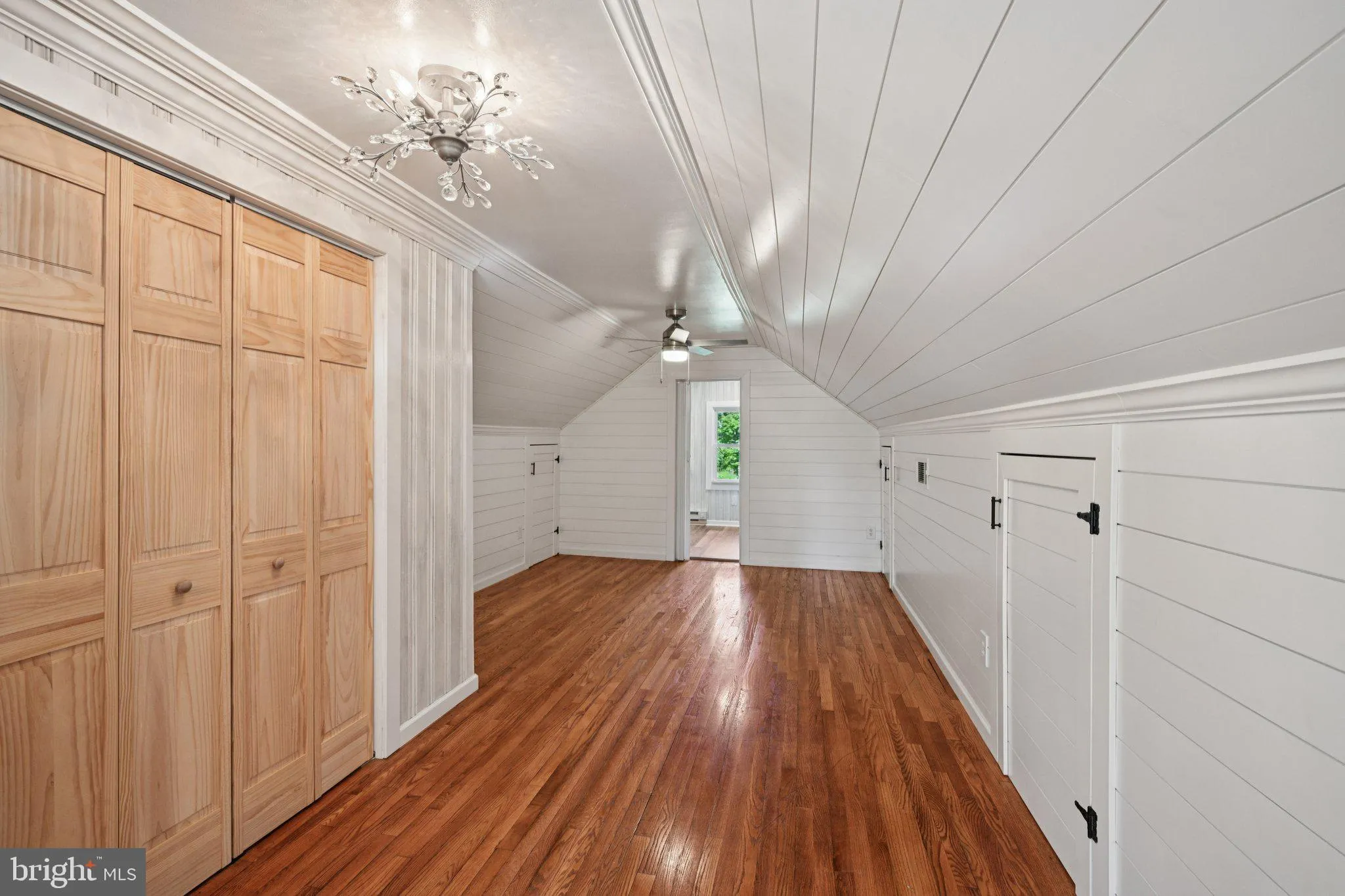 Bethlehem, Pennsylvania 18015, United States, 2 Bedrooms Bedrooms, ,3 BathroomsBathrooms,Residential,Pending,193565