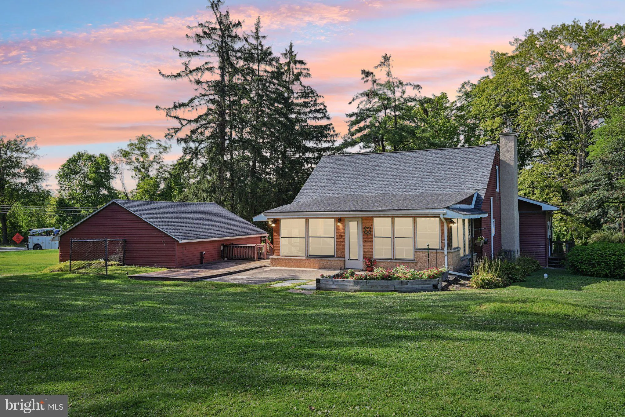 Bethlehem, Pennsylvania 18015, United States, 2 Bedrooms Bedrooms, ,3 BathroomsBathrooms,Residential,Pending,193565