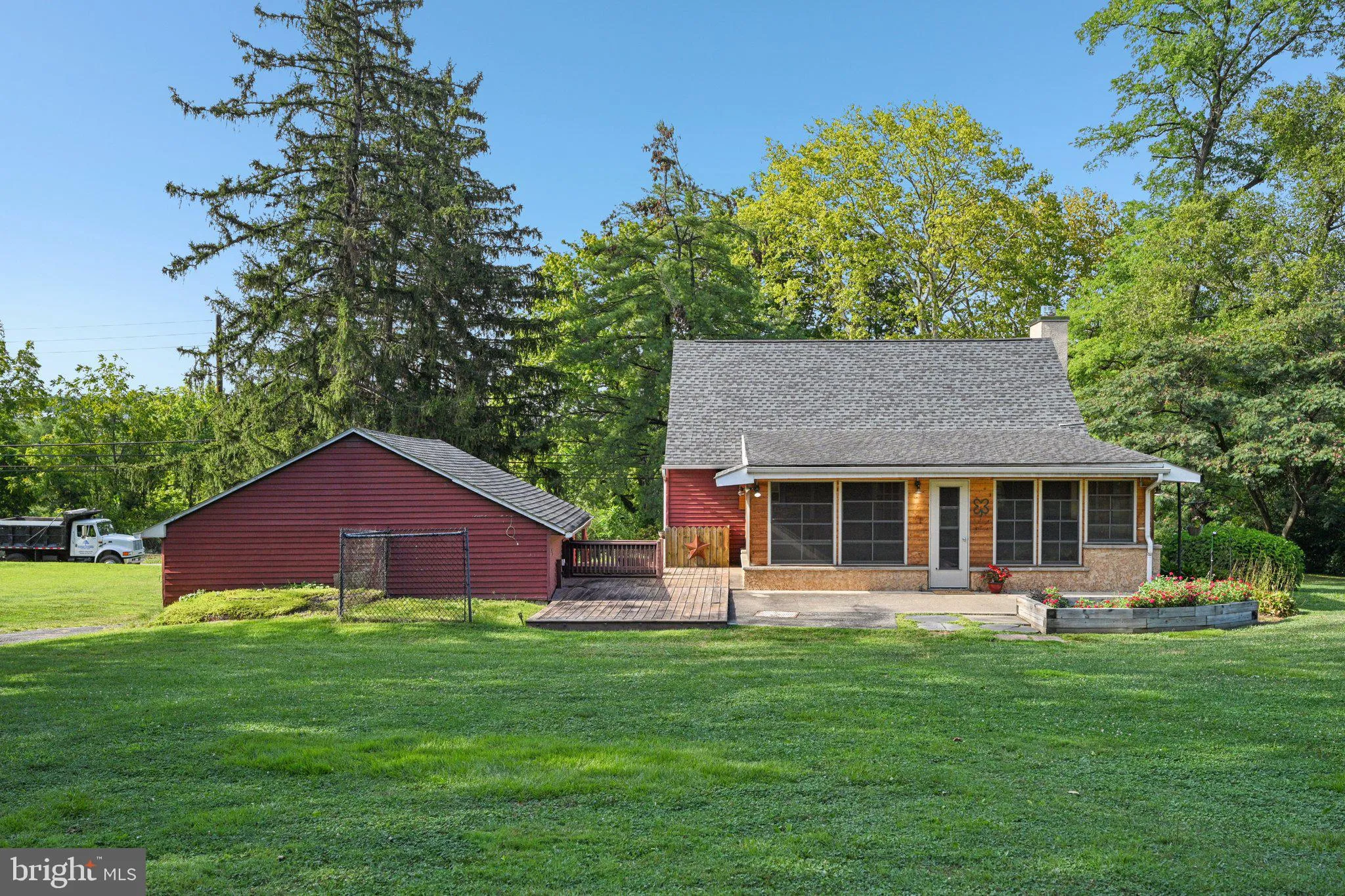 Bethlehem, Pennsylvania 18015, United States, 2 Bedrooms Bedrooms, ,3 BathroomsBathrooms,Residential,Pending,193565