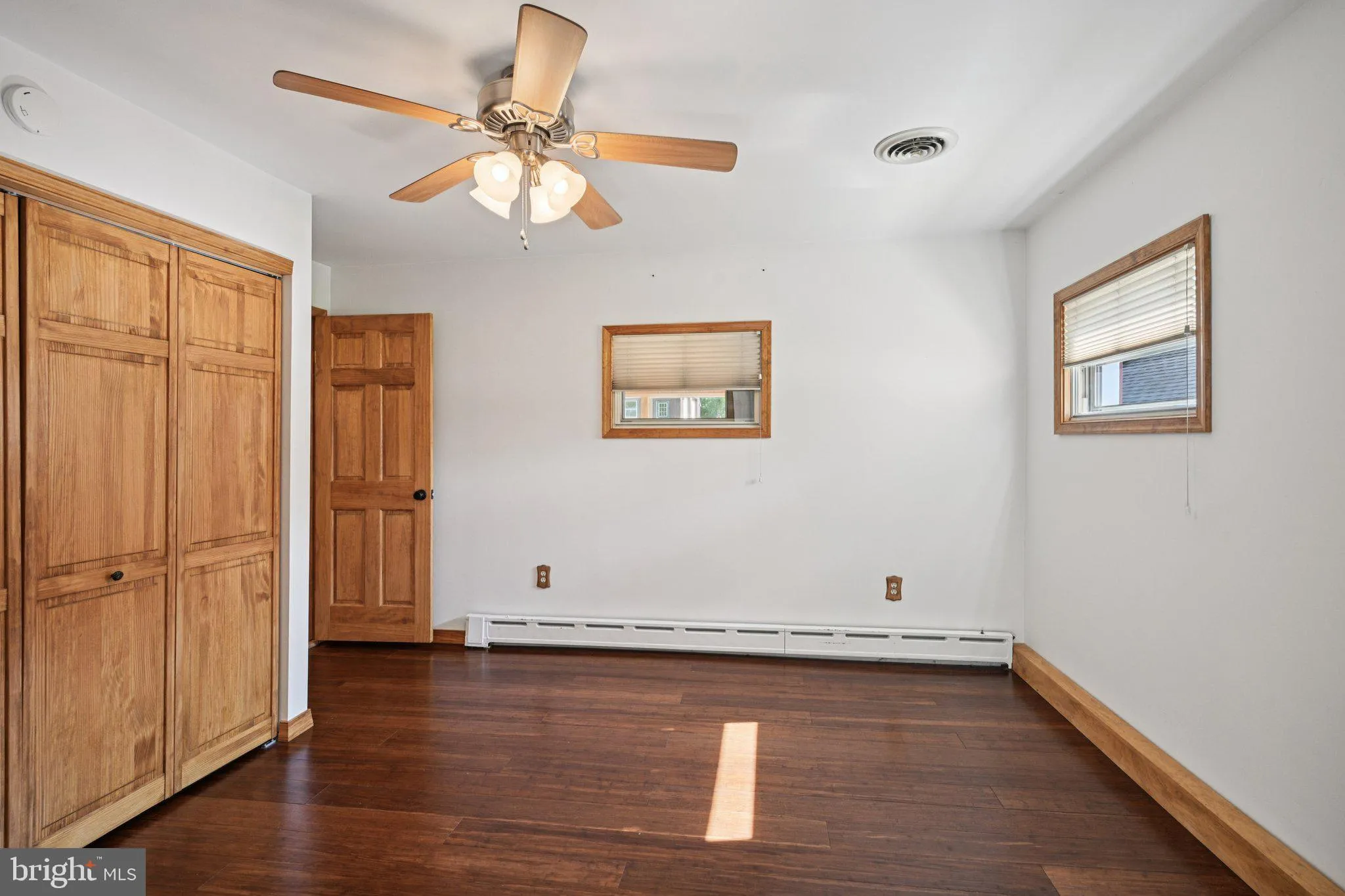 Bethlehem, Pennsylvania 18015, United States, 2 Bedrooms Bedrooms, ,3 BathroomsBathrooms,Residential,Pending,193565